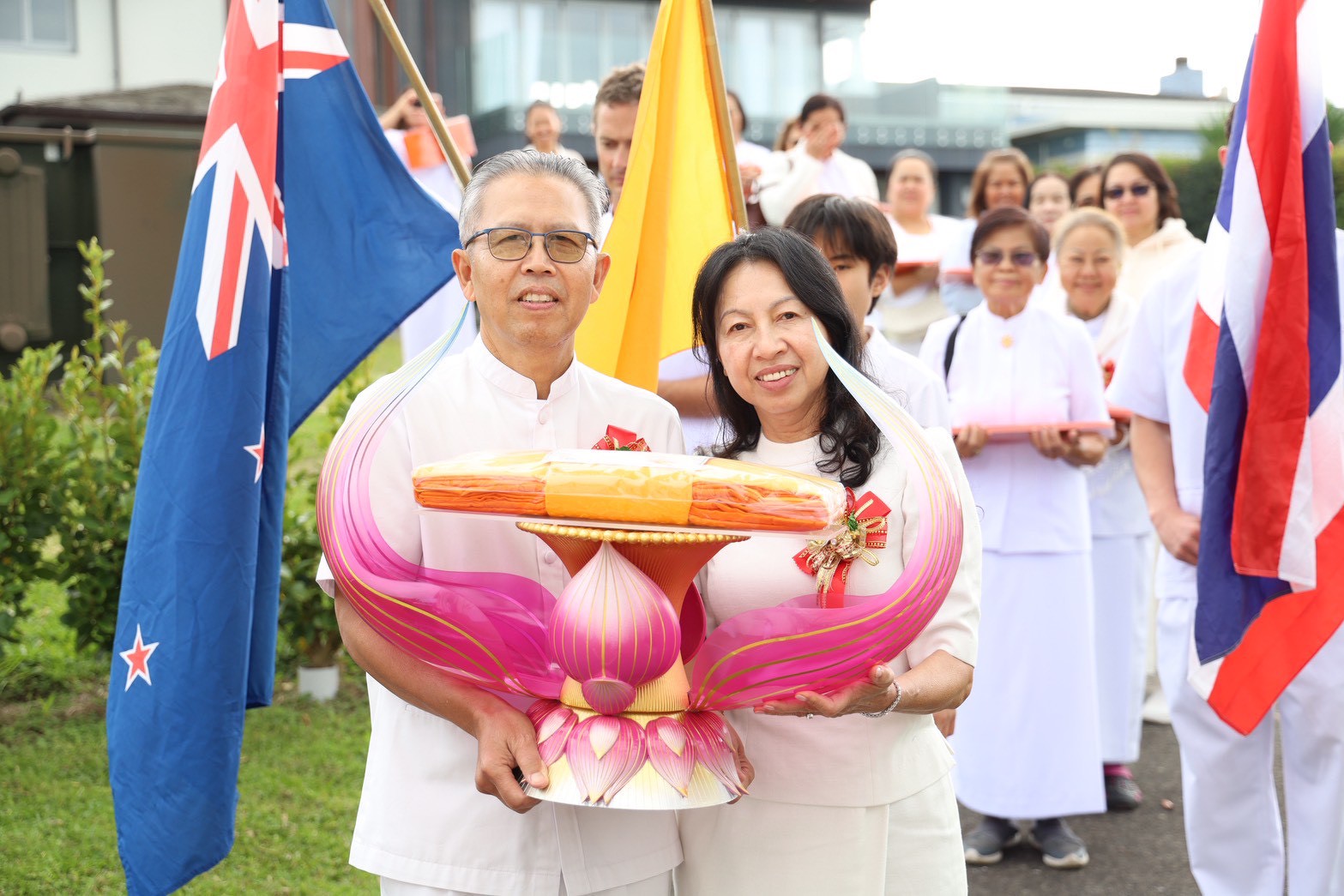 วัดพระธรรมกายโอ๊คแลนด์ จัดงานบุญบูชาข้าวพระ