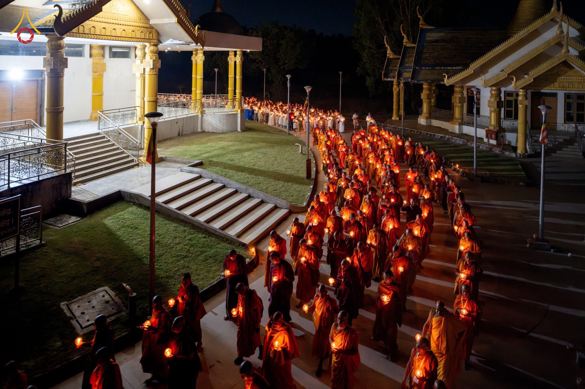 Wat Phra Dhammakaya coordinates with Indian Buddhist Council to offer the monks’ necessities to 135 Indian temples
