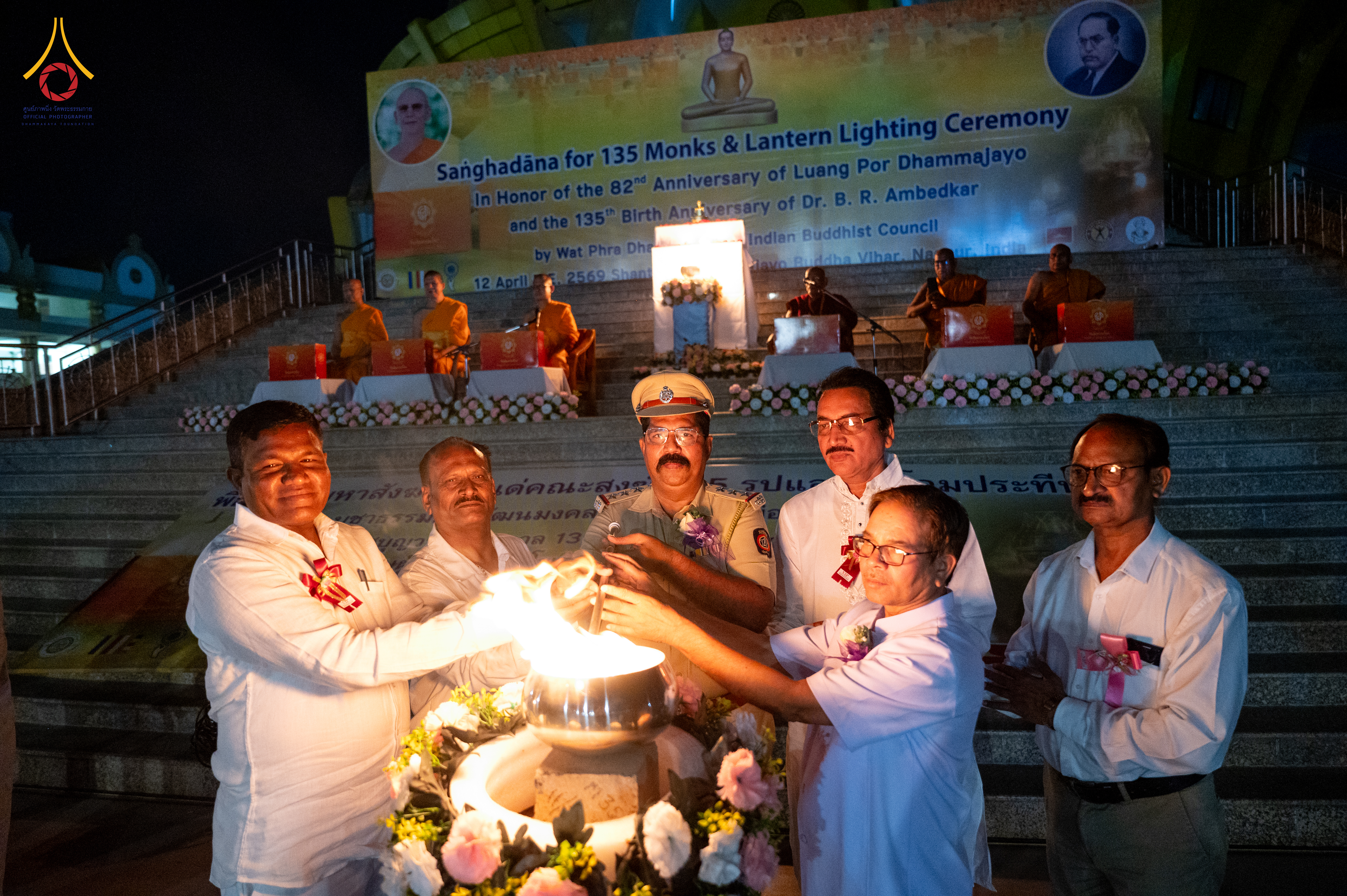 Wat Phra Dhammakaya coordinates with Indian Buddhist Council to offer the monks’ necessities to 135 Indian temples
