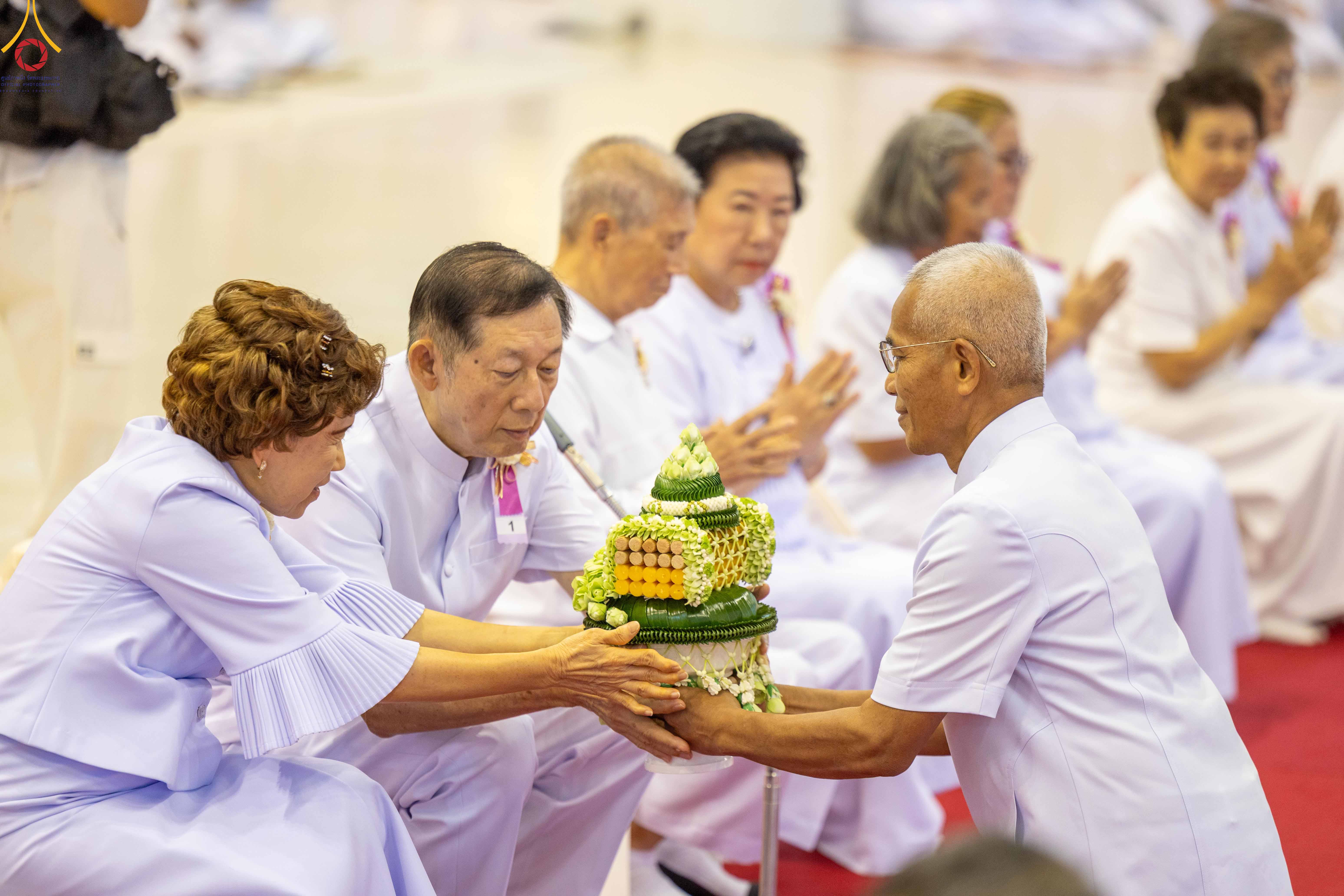 วัดพระธรรมกาย จัดงานบุญบูชาข้าวพระ