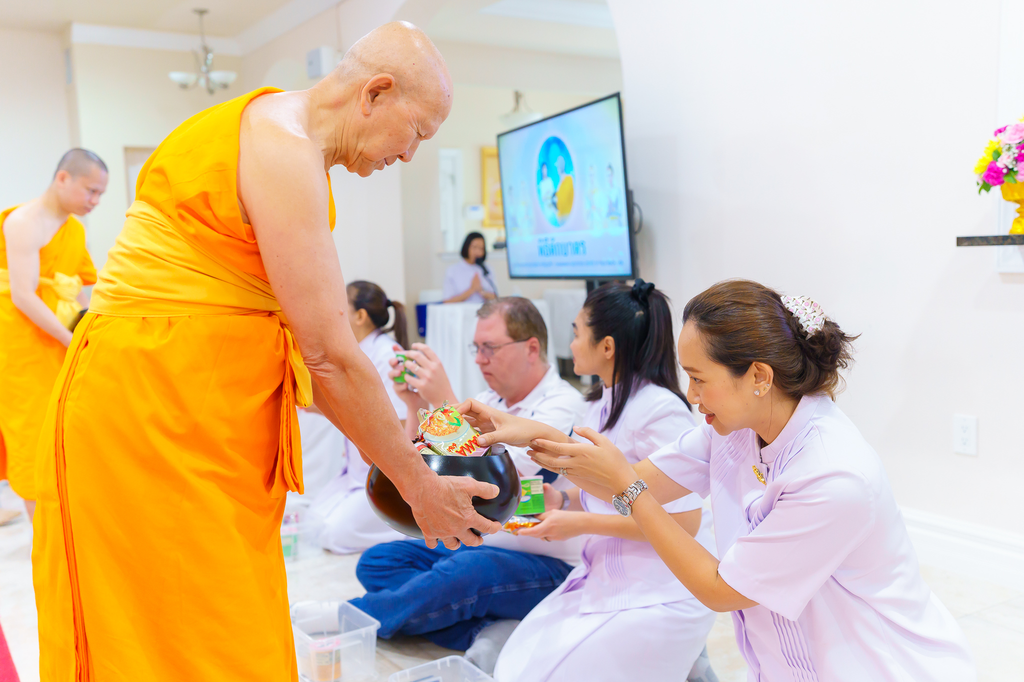 วัดพระธรรมกายปาล์มบีช จัดกิจกรรมงานบุญวันอาทิตย์