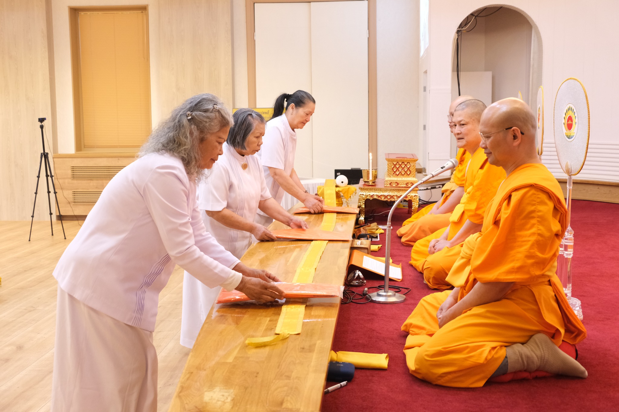 วัดพระธรรมกายบูโรส จัดพิธีบุพเปตพลี