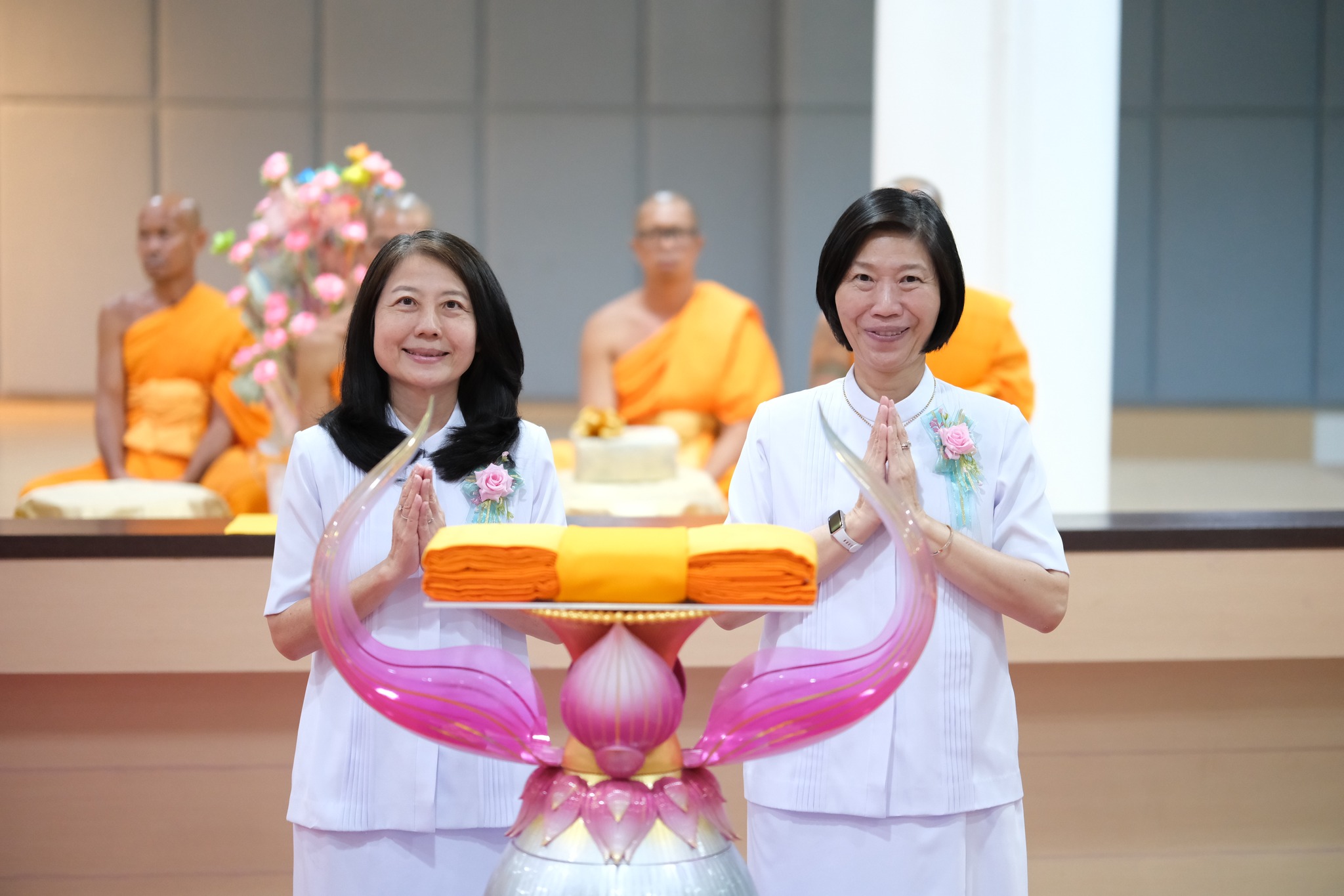 ศูนย์ปฏิบัติธรรมจังหวัดบุรีรัมย์ จัดพิธีทอดผ้าป่าสร้างหลังคาศาลาปฏิบัติธรรม