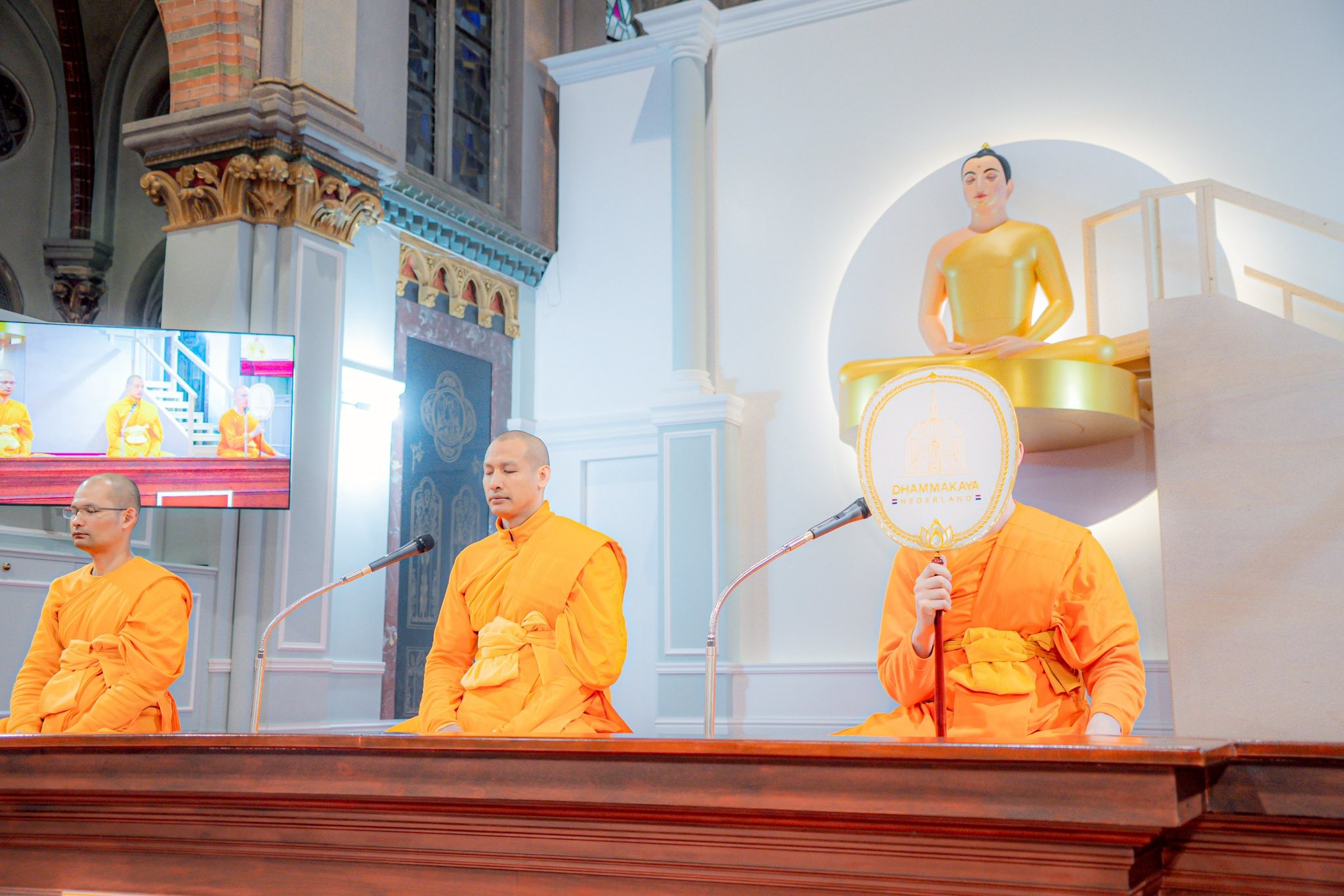 วัดพระธรรมกายเนเธอร์แลนด์ จัดงานบุญบูชาข้าวพระ