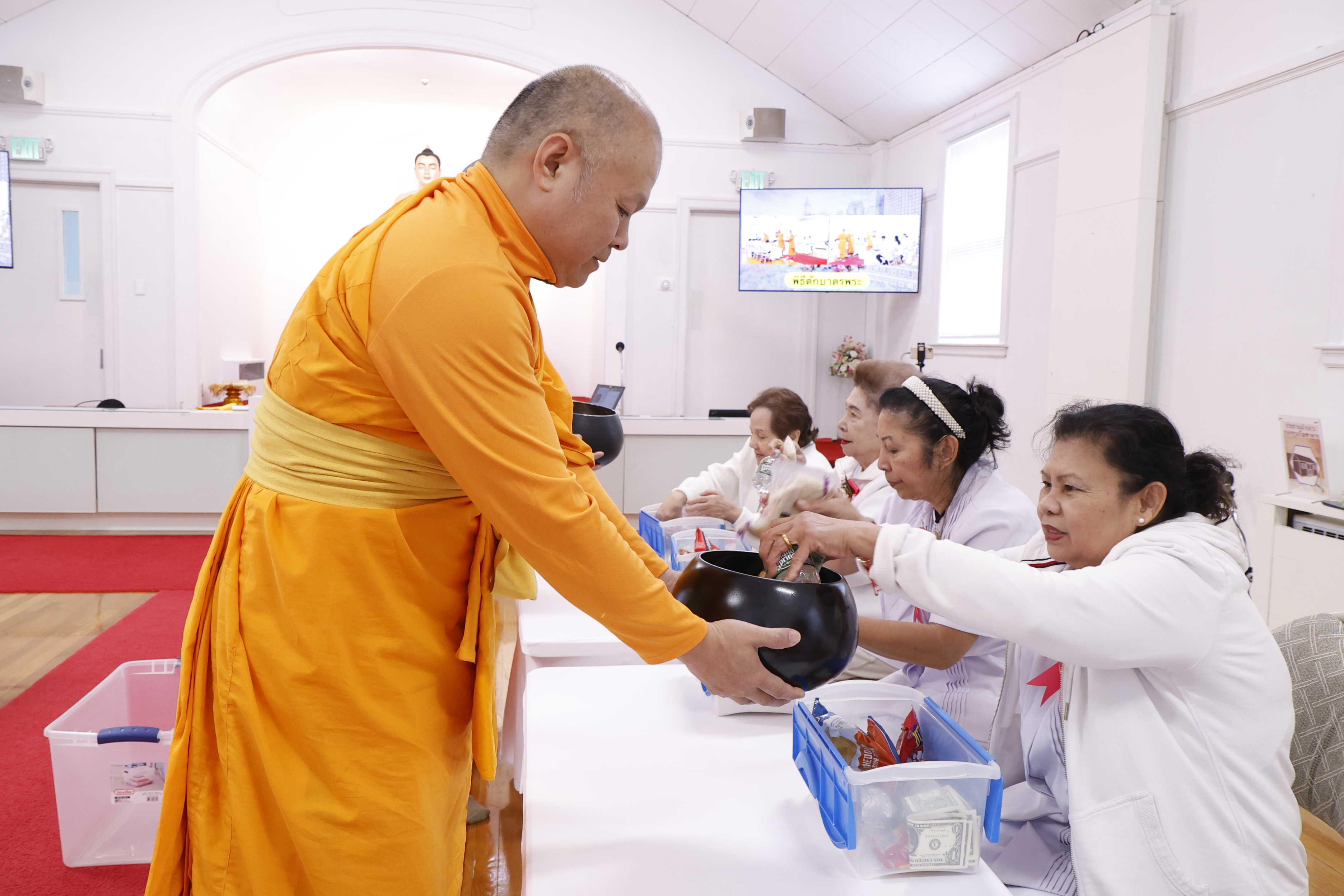 วัดพระธรรมกายบอสตัน จัดกิจกรรมงานบุญวันอาทิตย์