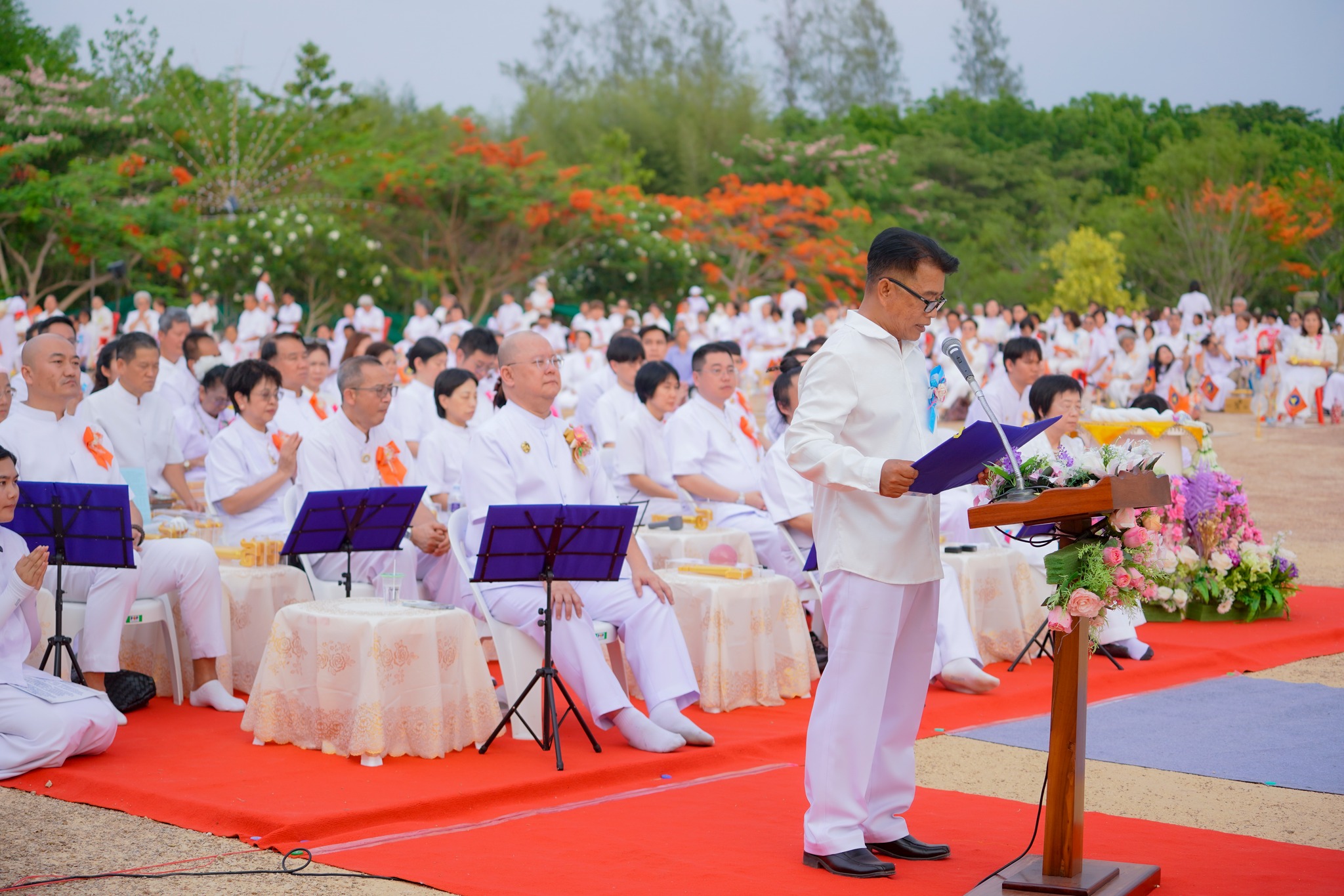 พิธีสถาปนา "องค์พระเจดีย์ เพื่อสันติภาพโลก" ณ ศูนย์ฝึกอบรมพุทธบุตรนานาชาติ จังหวัดปราจีนบุรี