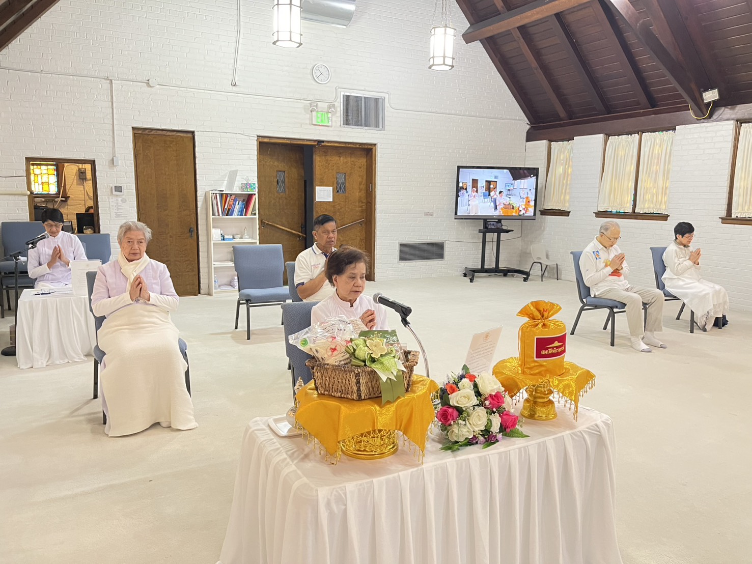 วัดพระธรรมกายชิคาโก จัดงานบุญวันเสาร์ และพิธีถวายกองบุญข้าวสาร