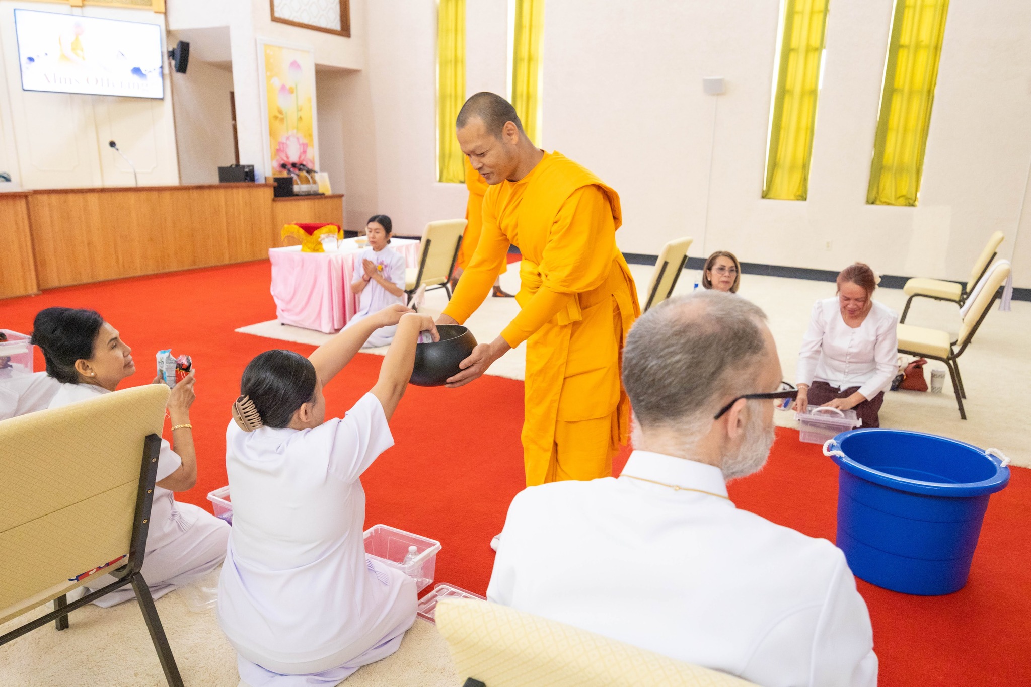วัดพระธรรมกายแคนซัส จัดงานบุญวันอาทิตย์