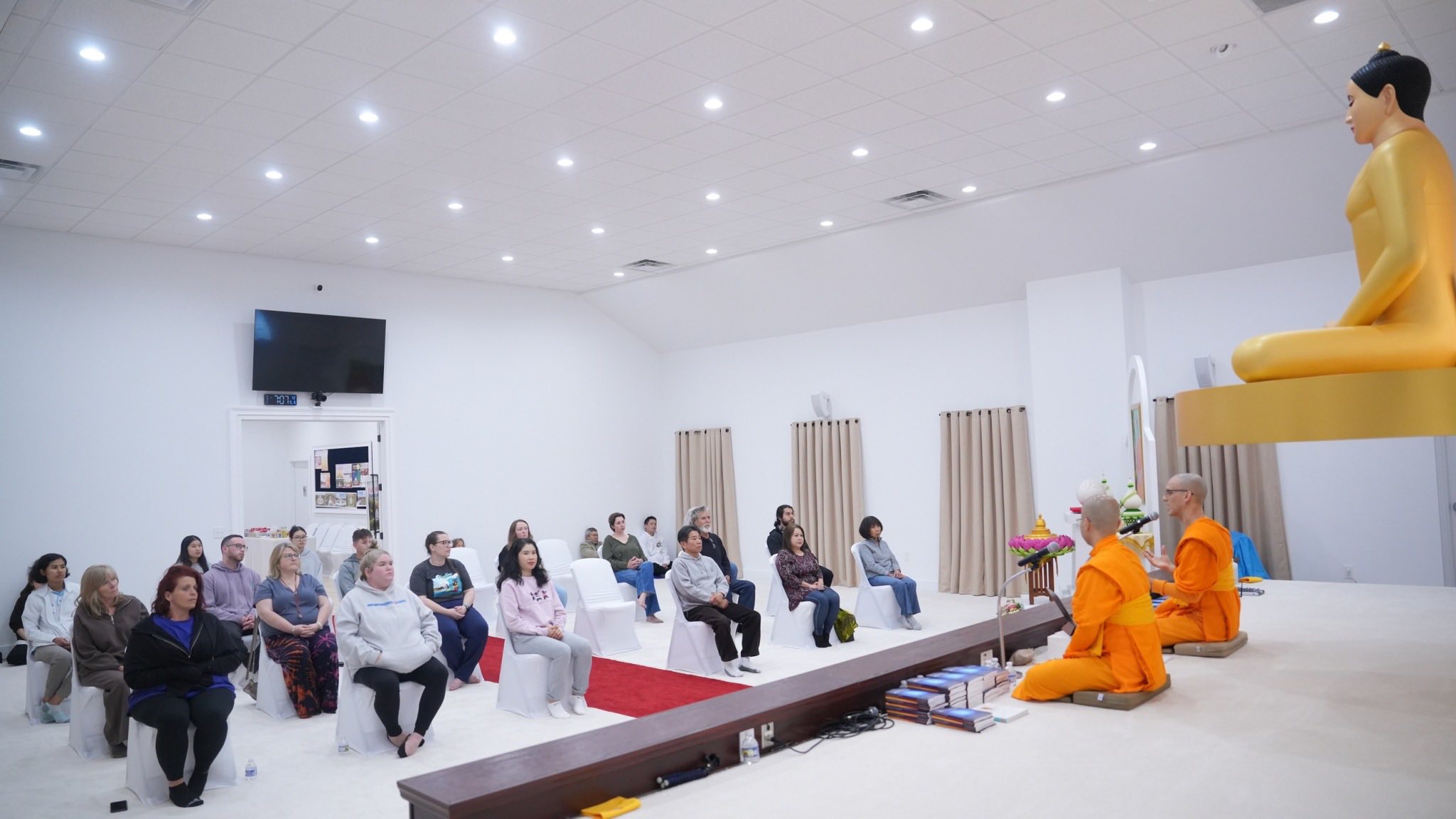 วัดพระธรรมกายเทนเนสซี จัดกิจกรรมคลาสสอนสมาธิให้แก่ชาวท้องถิ่น