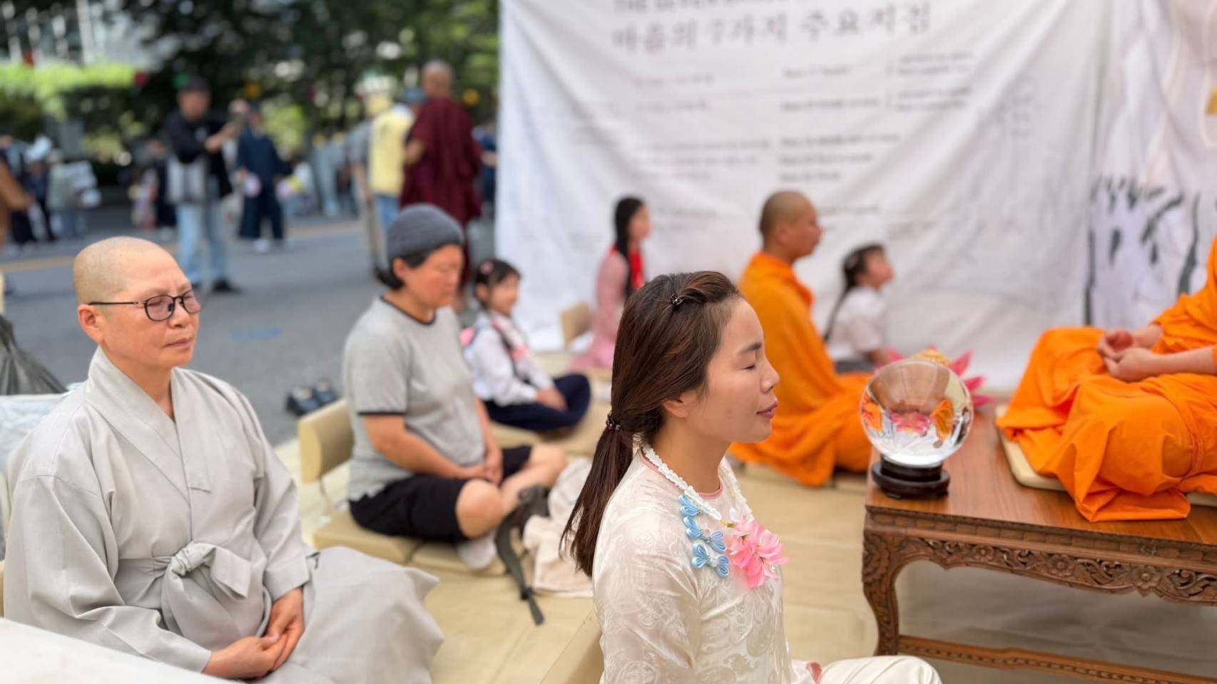 วัดไทยในเกาหลีใต้เปิดบูธสอนนั่งสมาธิ ในงานสัปดาห์วันวิสาขบูชานานาชาติ