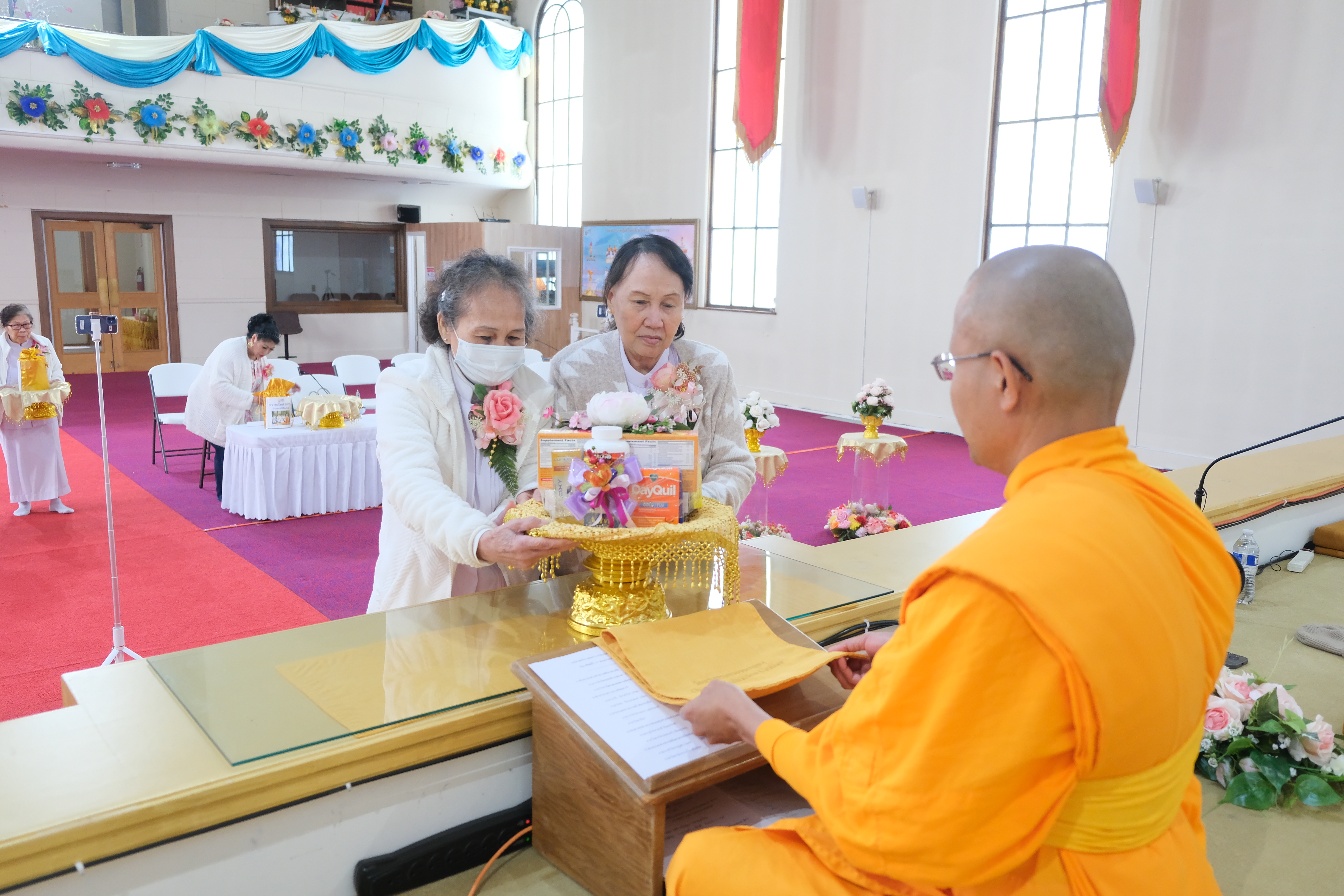 วัดพระธรรมกายออเรกอน จัดงานบุญวันอาทิตย์