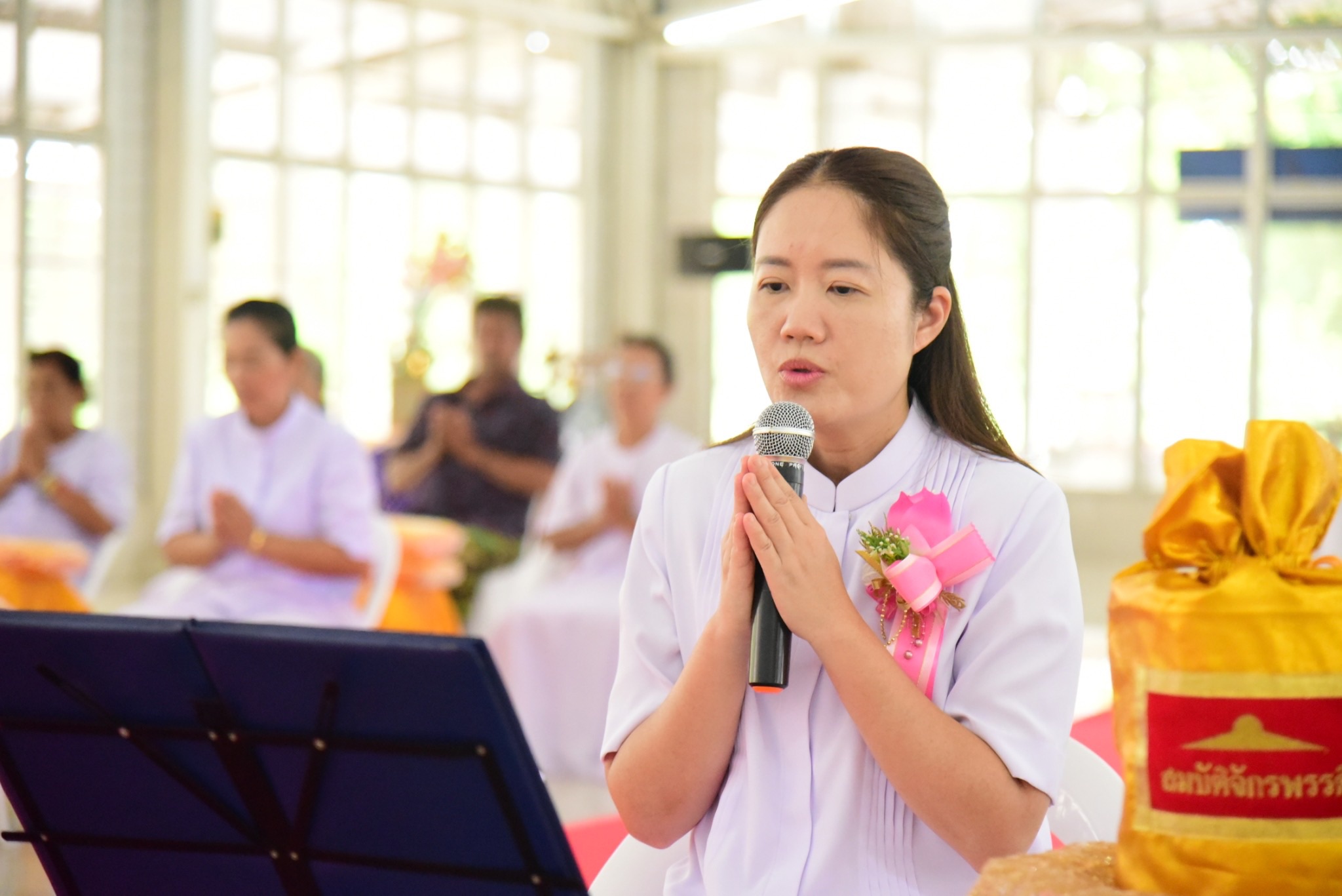 ธุดงคสถานนครสวรรค์ จัดพิธีทอดผ้าป่าสร้างองค์พระเจดีย์