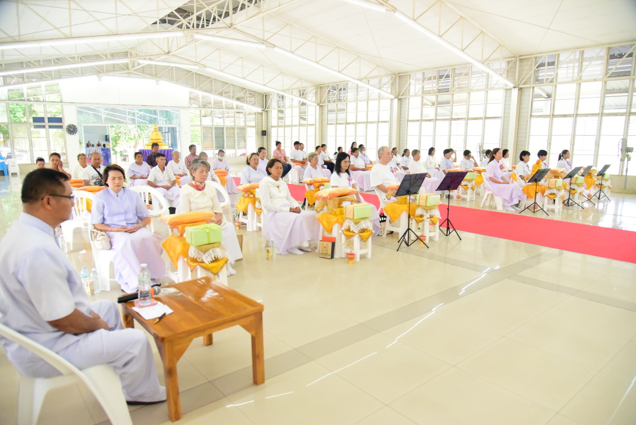 ธุดงคสถานนครสวรรค์ จัดพิธีทอดผ้าป่าสร้างองค์พระเจดีย์