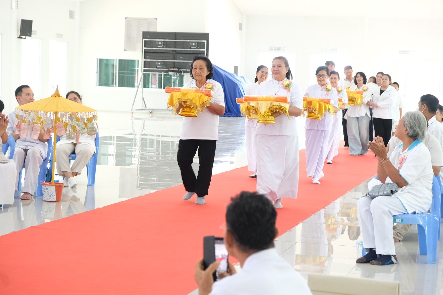 ศูนย์อบรมเยาวชนนครปฐม จัดพิธีทอดผ้าป่าเพื่อบำรุงศูนย์