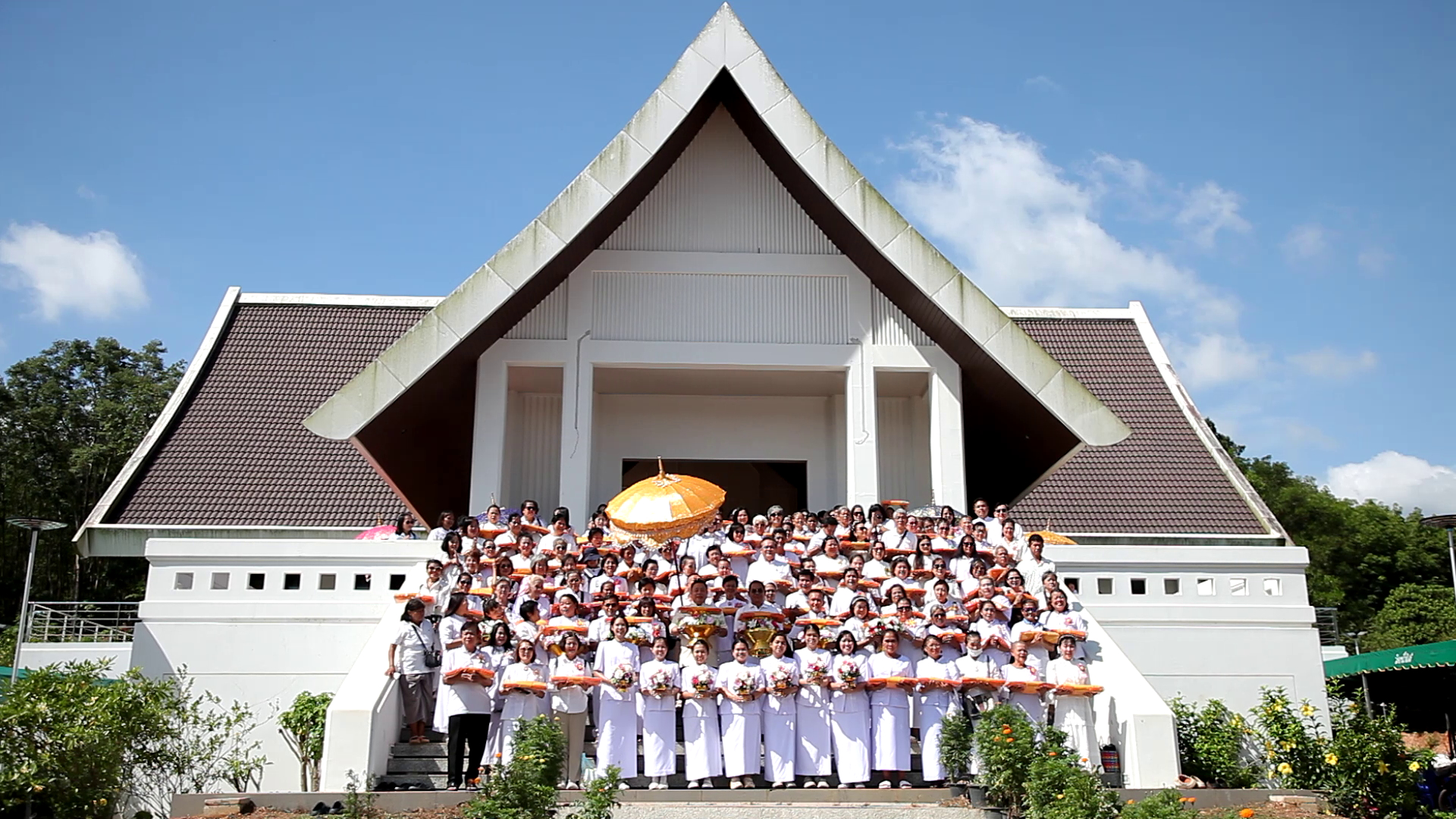 พิธีทอดผ้าป่าผลไม้ ณ ศูนย์อบรมเยาวชนเขาชะเมาแดนธรรมระยอง
