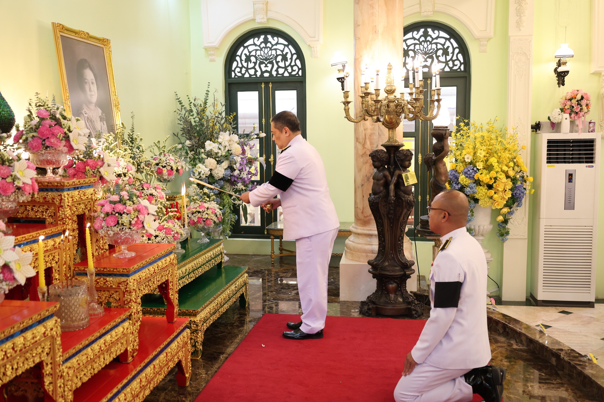 ผู้แทนคณะศิษย์วัดพระธรรมกาย ร่วมบำเพ็ญกุศลอุทิศถวายเป็นพระราชกุศลแด่สมเด็จพระนางเจ้ารำไพพรรณี พระบรมราชินี