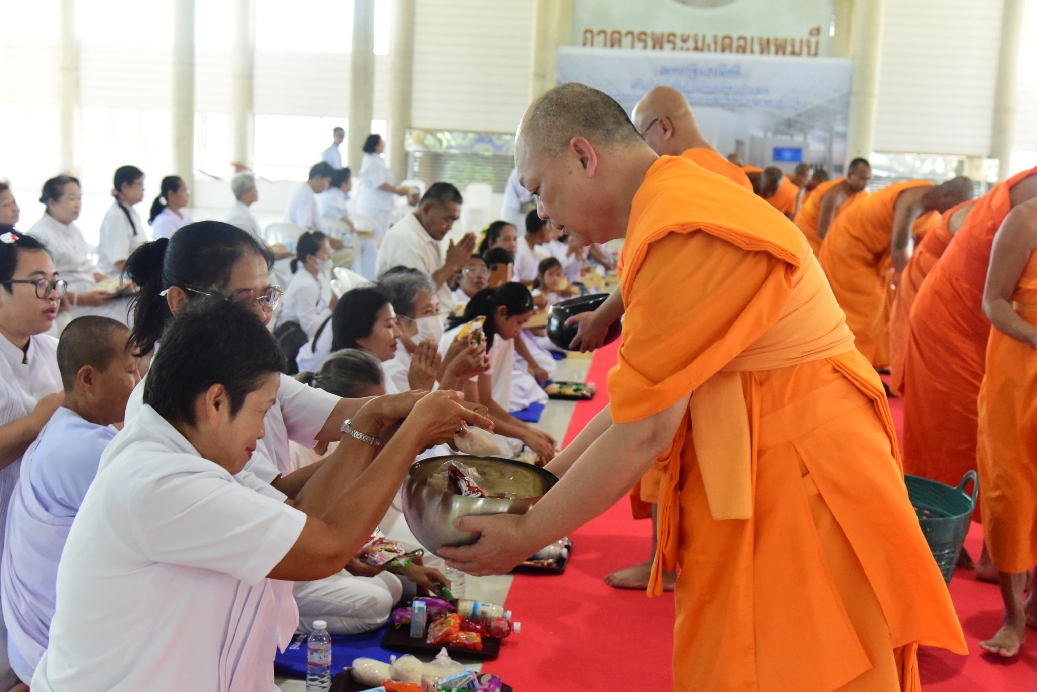 ศูนย์ส่งเสริมศีลธรรมจังหวัดนครสวรรค์ จัดปฏิบัติธรรมโครงการปฏิบัติธรรมธุดงค์แก้ว หยุดใจให้ใส ใจเป็นสุข