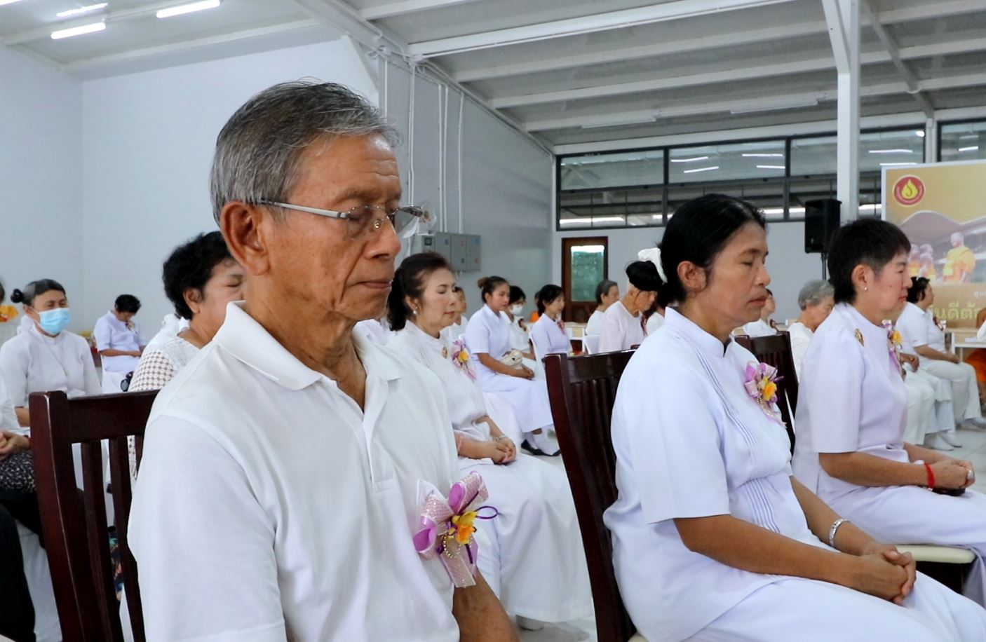 ศูนย์ปฏิบัติธรรมเบญจธรรม ปทุมธานี จัดพิธีทอดผ้าป่าเพื่อสร้างศาสนทายาท