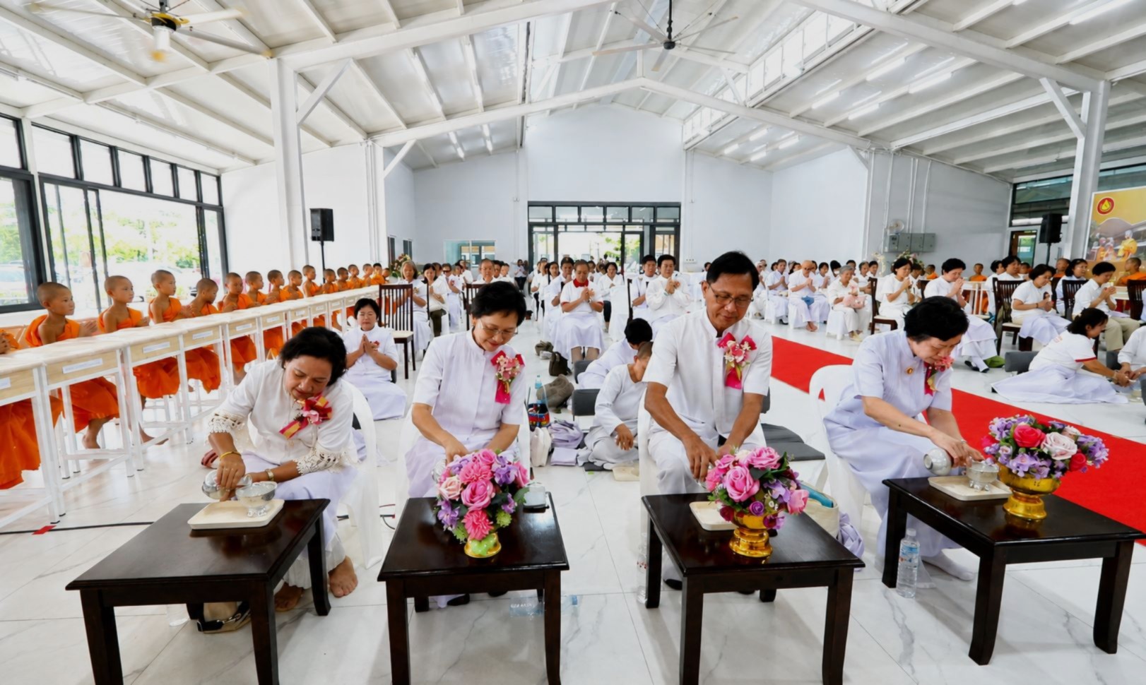 ศูนย์ปฏิบัติธรรมเบญจธรรม ปทุมธานี จัดพิธีทอดผ้าป่าเพื่อสร้างศาสนทายาท