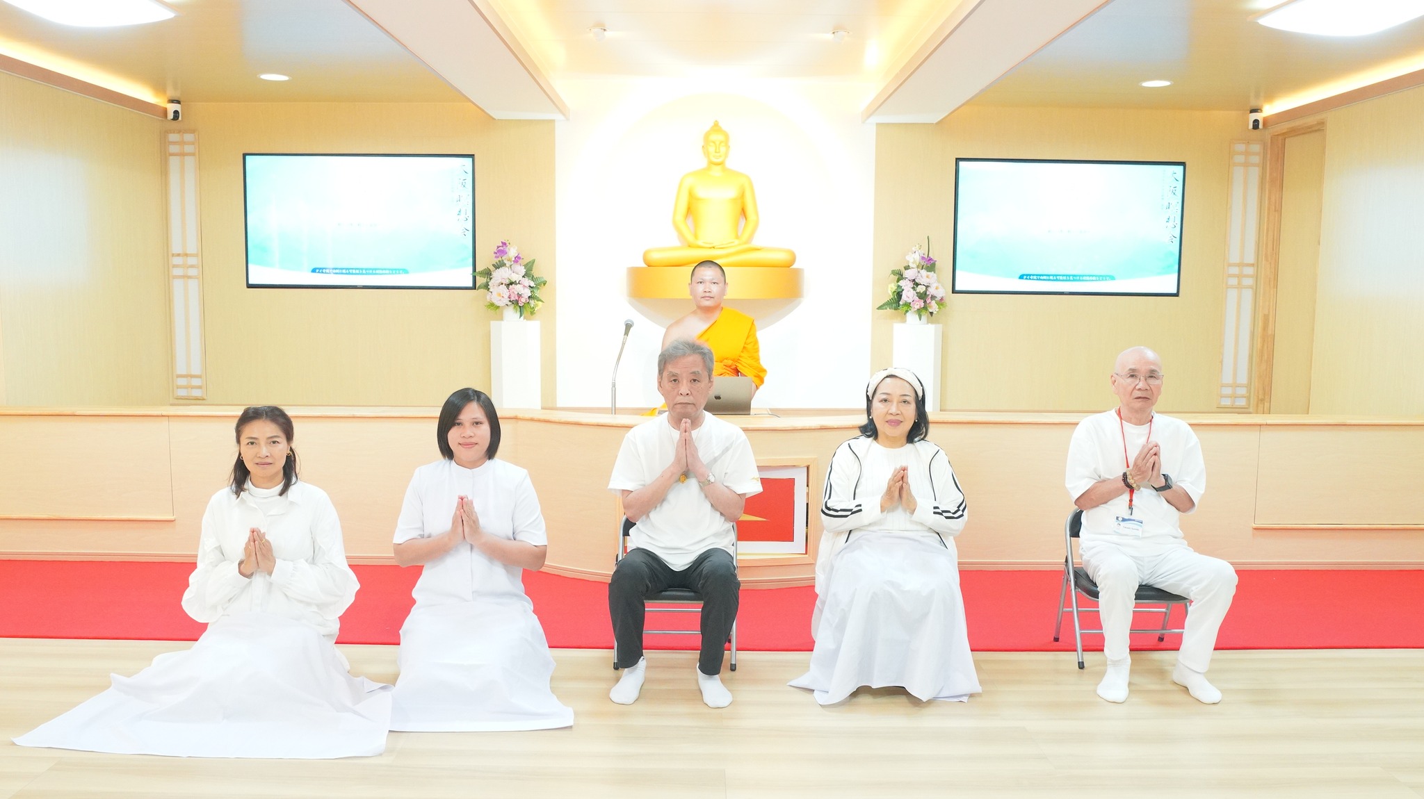 วัดพระธรรมกายโอซาก้า จัดปฏิบัติธรรมชาวญี่ปุ่น