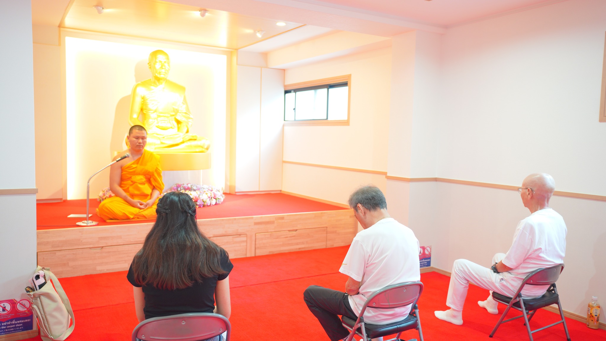 วัดพระธรรมกายโอซาก้า จัดปฏิบัติธรรมชาวญี่ปุ่น