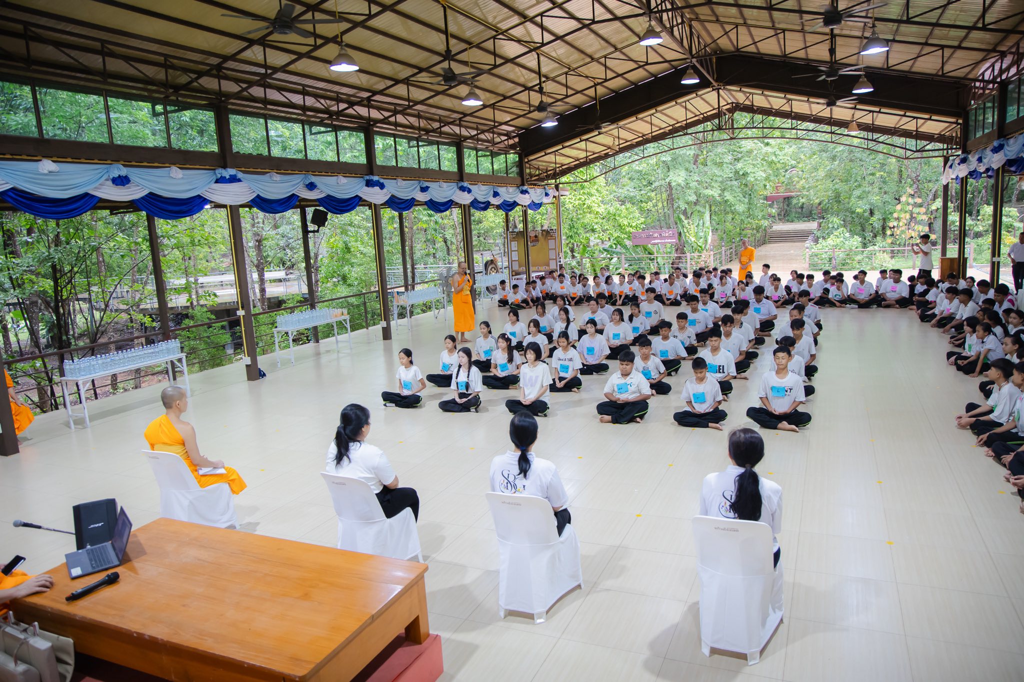 โรงเรียนองค์การบริหารส่วนจังหวัดเลย 1 จัดโครงการพัฒนาคุณธรรมจริยธรรมและค่านิยมพึงประสงค์