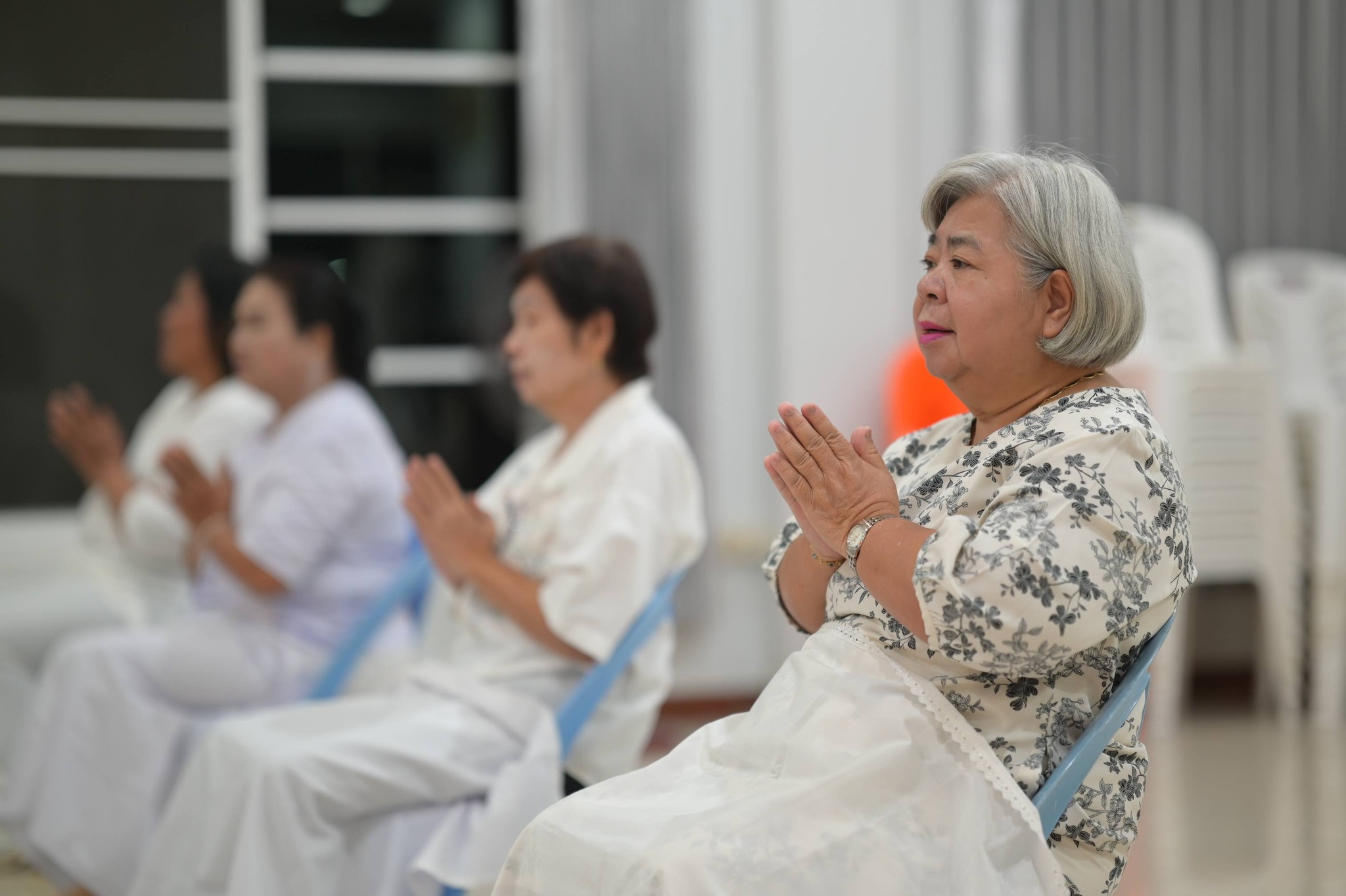ศูนย์ปฏิบัติธรรมพนมสารคาม จัดปฏิบัติธรรมประจำสัปดาห์ โครงการหมู่บ้านรักษาศีล 5