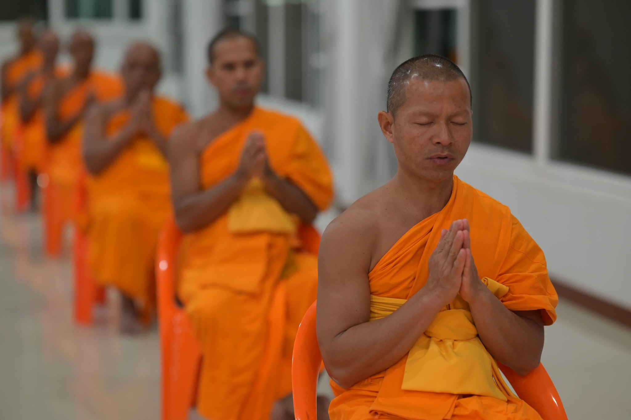 ศูนย์ปฏิบัติธรรมพนมสารคาม จัดปฏิบัติธรรมประจำสัปดาห์ โครงการหมู่บ้านรักษาศีล 5