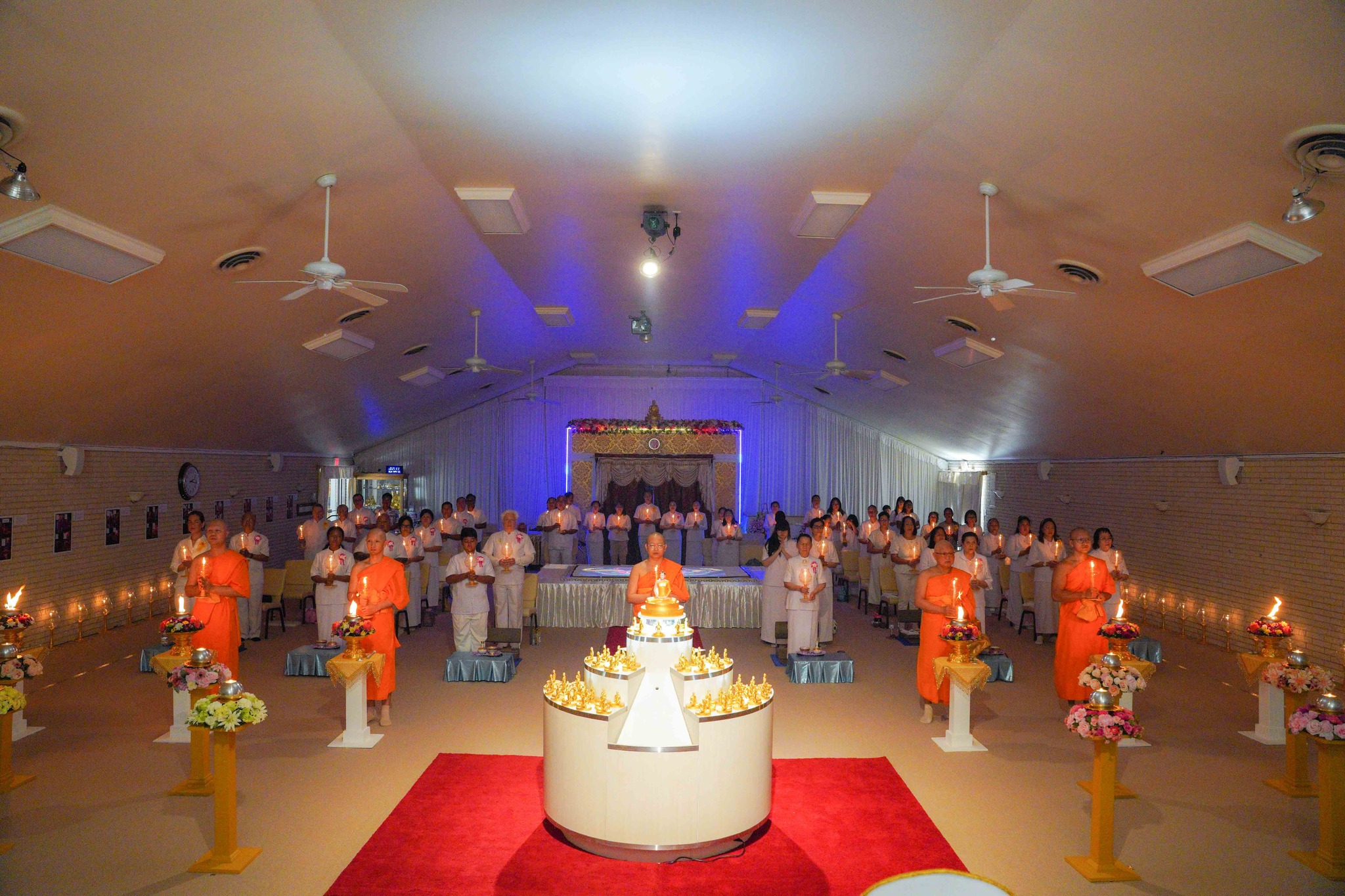 วัดพระธรรมกายเท็กซัส จัดงานบุญวันวิสาขบูชา