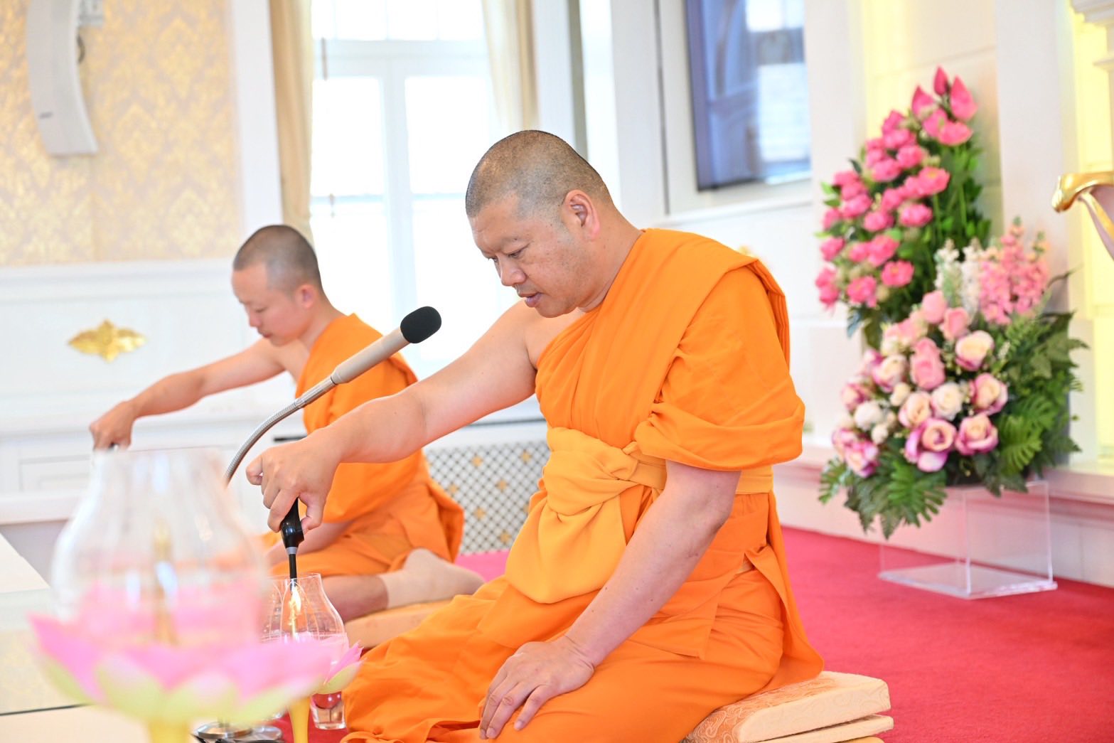วัดพระธรรมกายสวิตเซอร์แลนด์ จัดงานบุญเนื่องในวันวิสาขบูชา