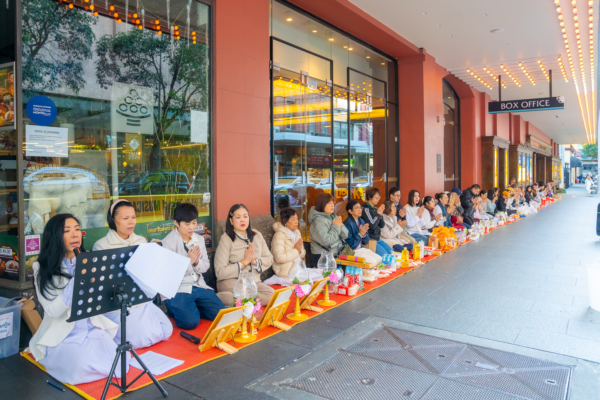 วัดพระธรรมกายนครซิดนีย์ จัดงานบุญเนื่องในวันวิสาขบูชา