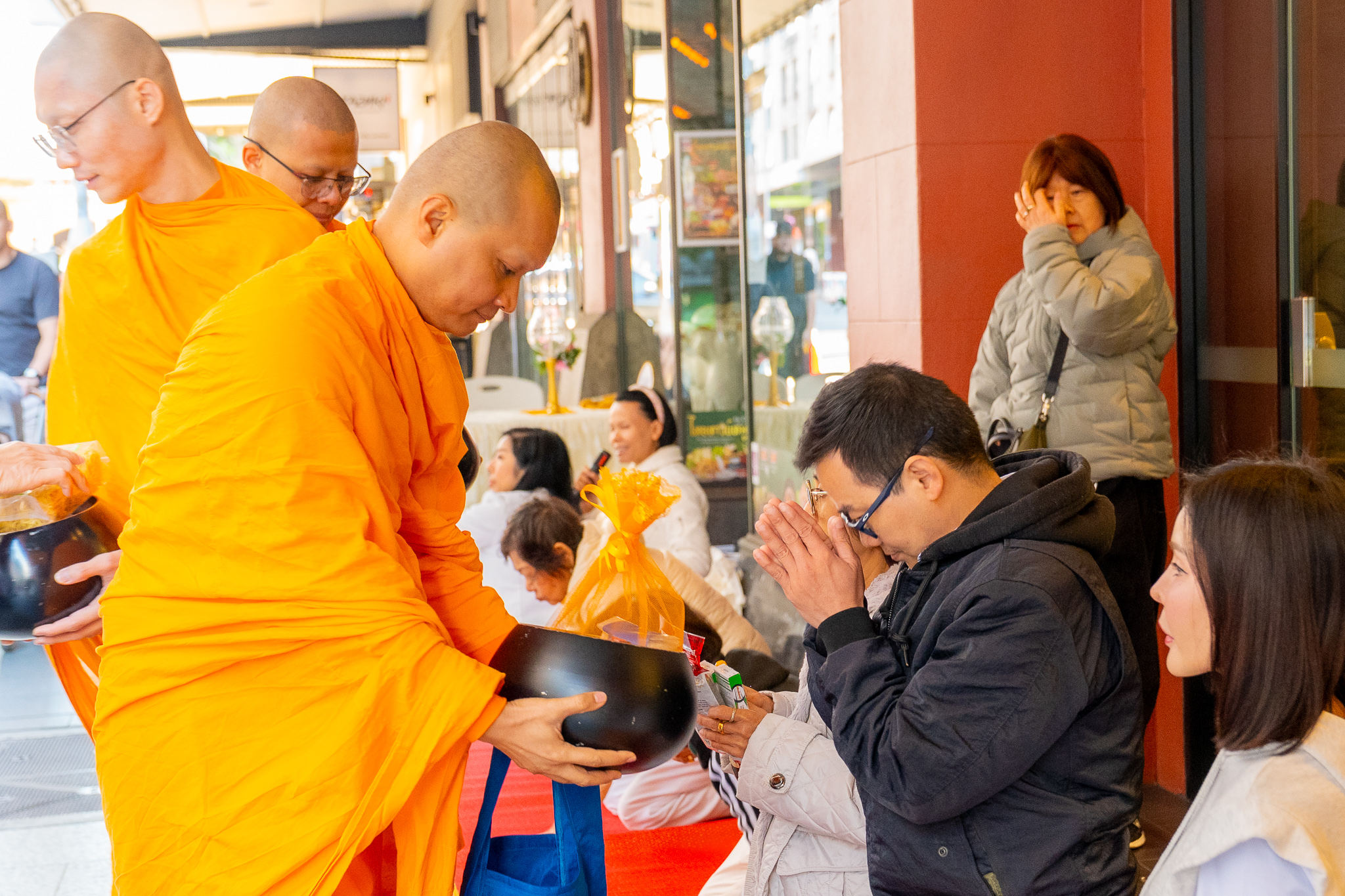 วัดพระธรรมกายนครซิดนีย์ จัดงานบุญเนื่องในวันวิสาขบูชา