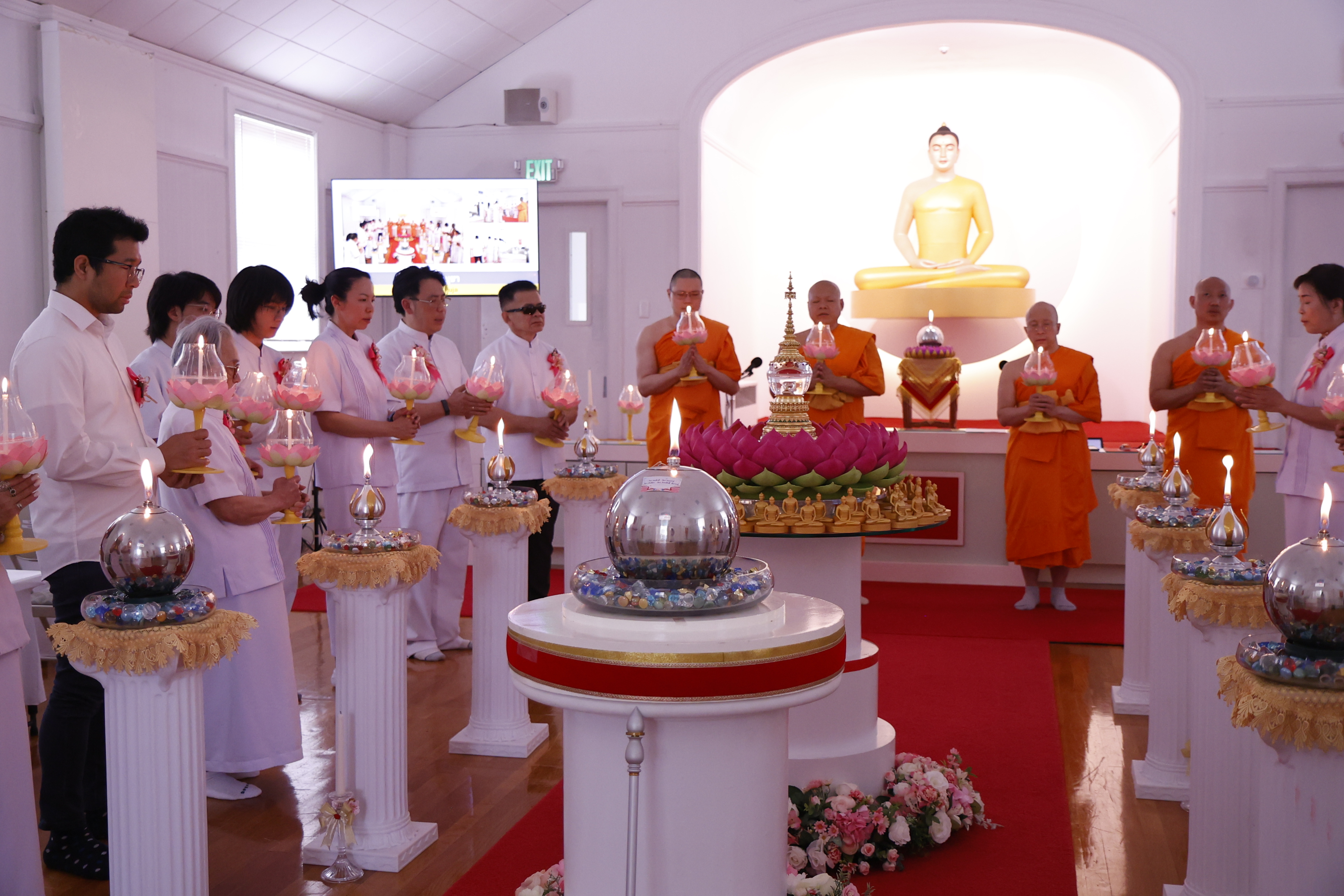 วัดพระธรรมกายบอสตัน จัดงานบุญเนื่องในวันวิสาขบูชา