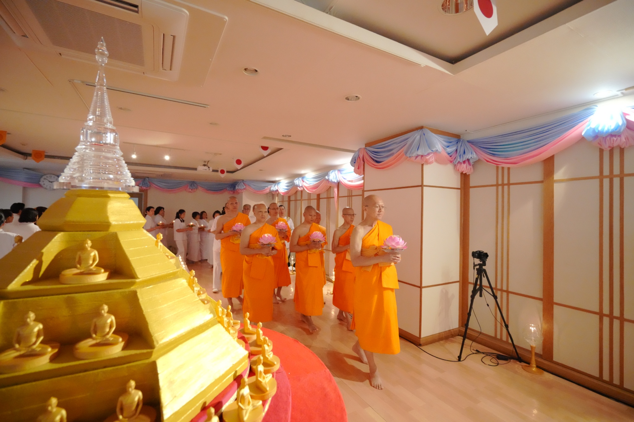วัดพระธรรมกายโตเกียว จัดงานบุญเนื่องในวันวิสาขบูชา