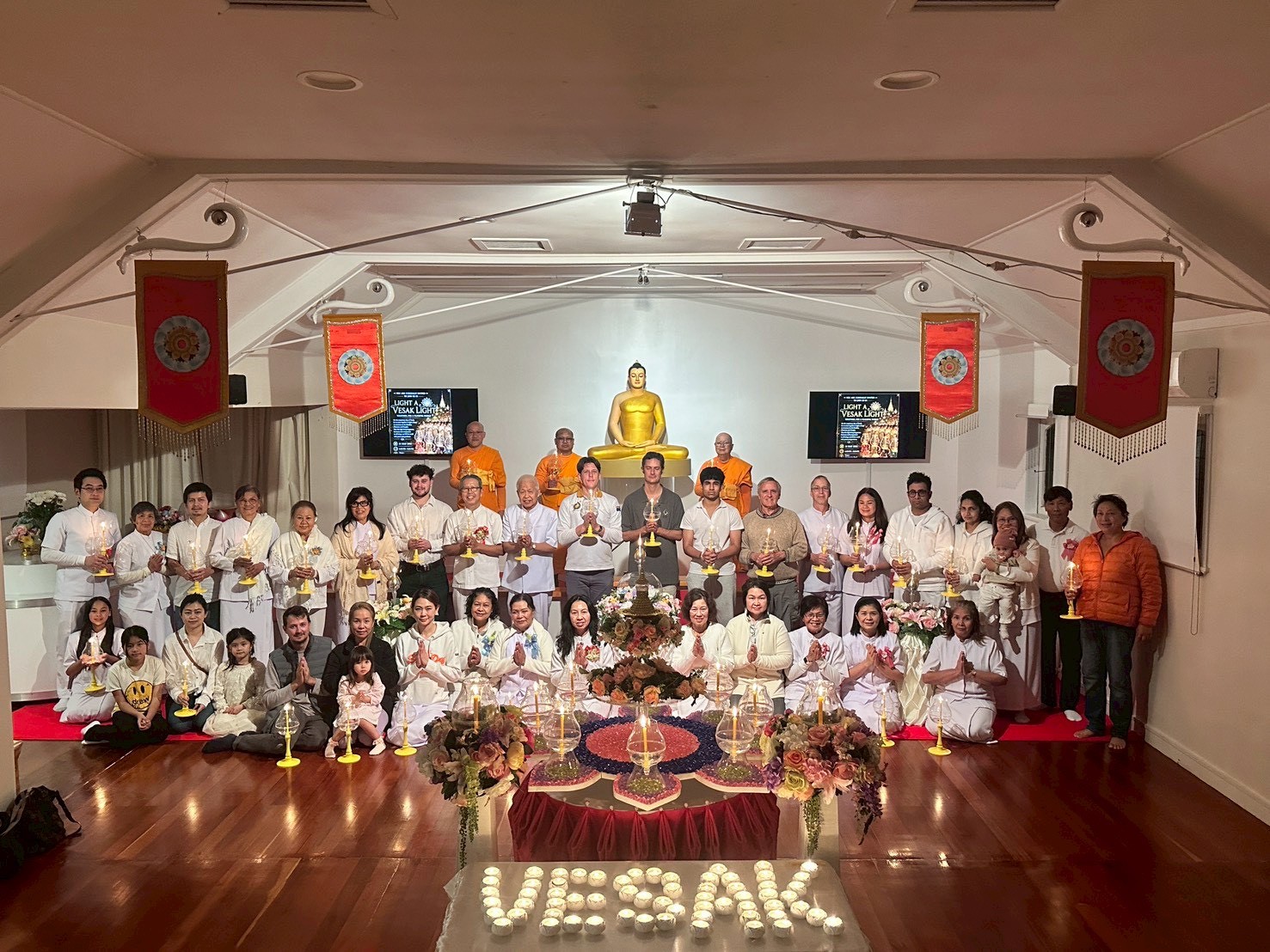 วัดพระธรรมกายโอ๊คแลนด์ จัดงานบุญเนื่องในวันวิสาขบูชา
