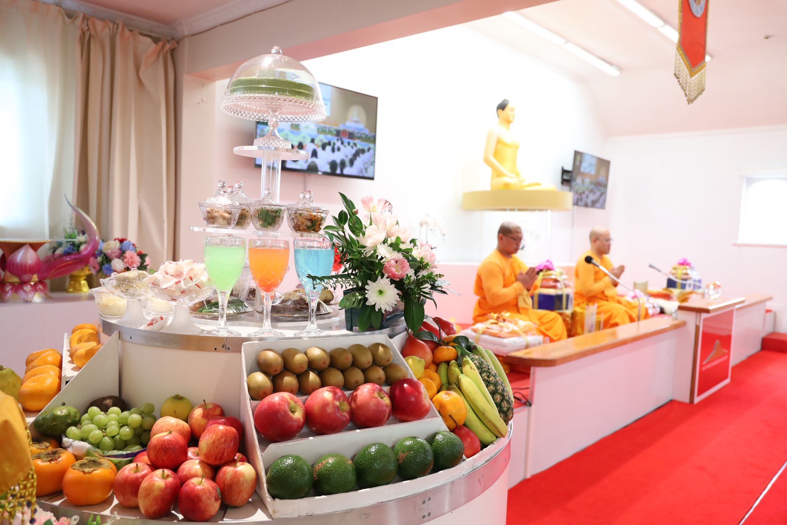 วัดพระธรรมกายโอ๊คแลนด์ จัดงานบุญบูชาข้าวพระ