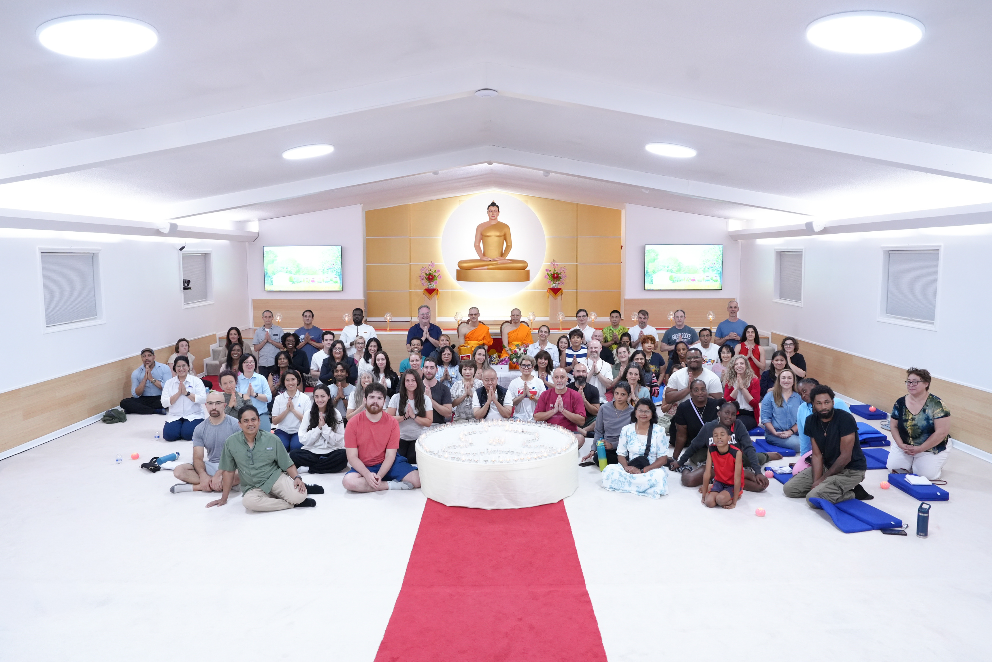 วัดพระธรรมกายจอร์เจีย จัดกิจกรรมนั่งสมาธิสำหรับชาวท้องถิ่น