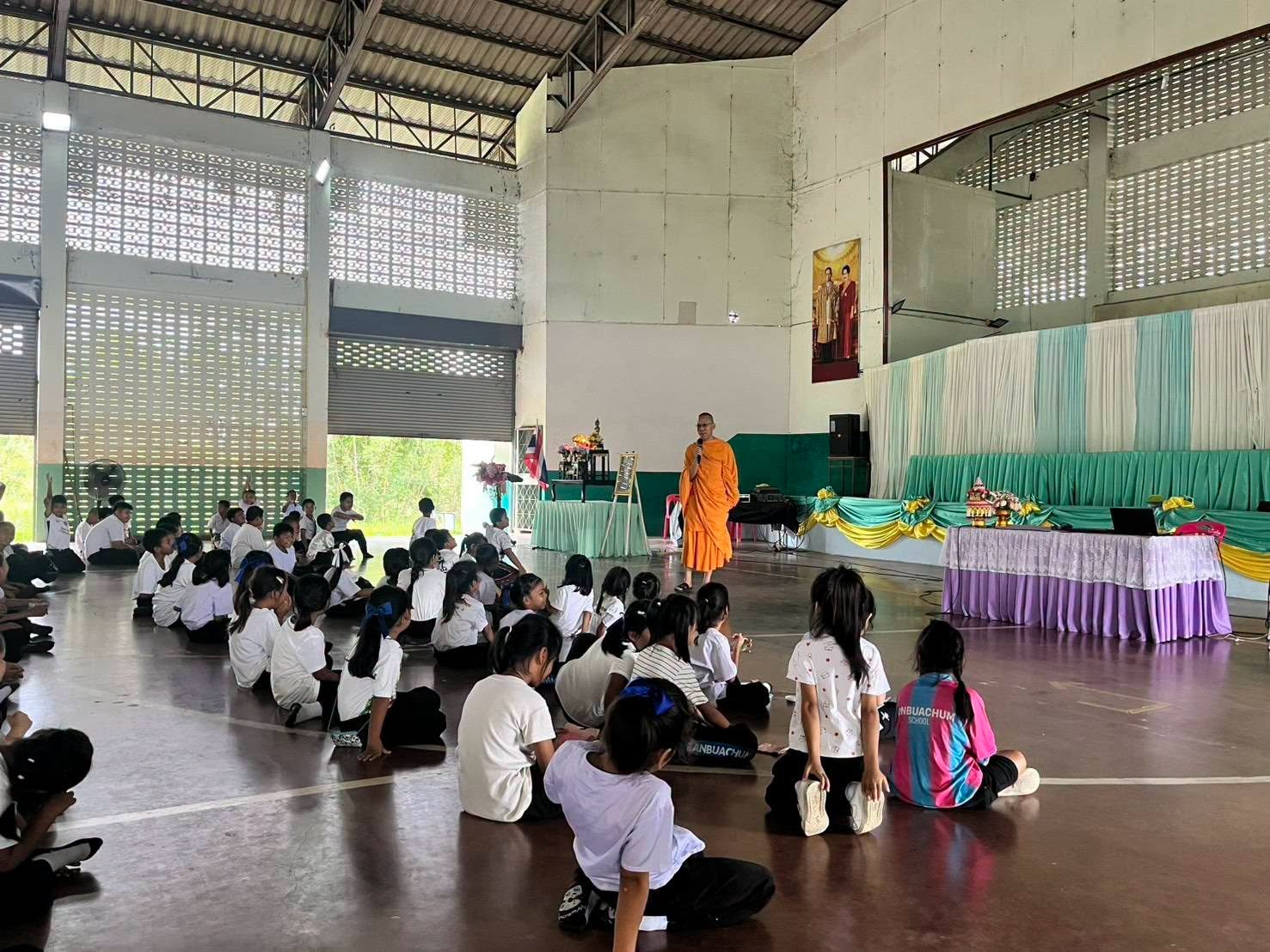 ธุดงคสถานชัยบาดาลร่วมกับ โรงเรียนบ้านบัวชุม จัดกิจกรรมค่ายส่งเสริมศีลธรรมในโรงเรียน