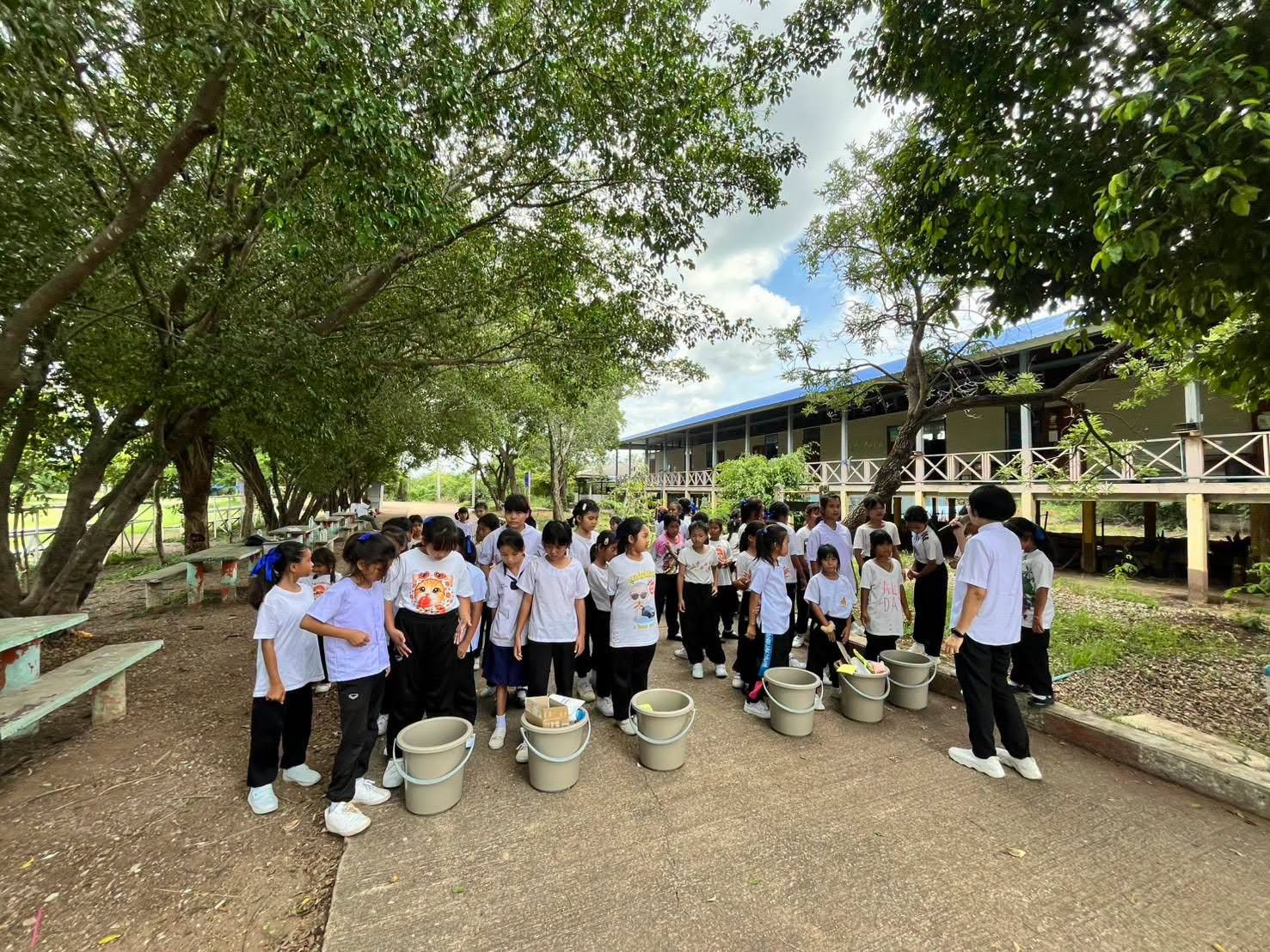 ธุดงคสถานชัยบาดาลร่วมกับ โรงเรียนบ้านบัวชุม จัดกิจกรรมค่ายส่งเสริมศีลธรรมในโรงเรียน