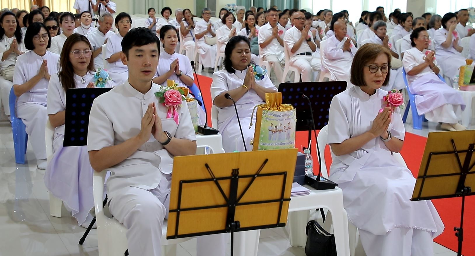 ธรรมอุทยานบ้านแป้ง จังหวัดสิงห์บุรี จัดพิธีทอดผ้าป่าครบรอบ 14 ปี เพื่องานพระพุทธศาสนา