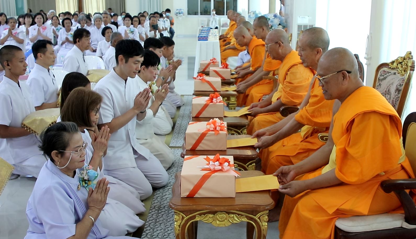 ธรรมอุทยานบ้านแป้ง จังหวัดสิงห์บุรี จัดพิธีทอดผ้าป่าครบรอบ 14 ปี เพื่องานพระพุทธศาสนา