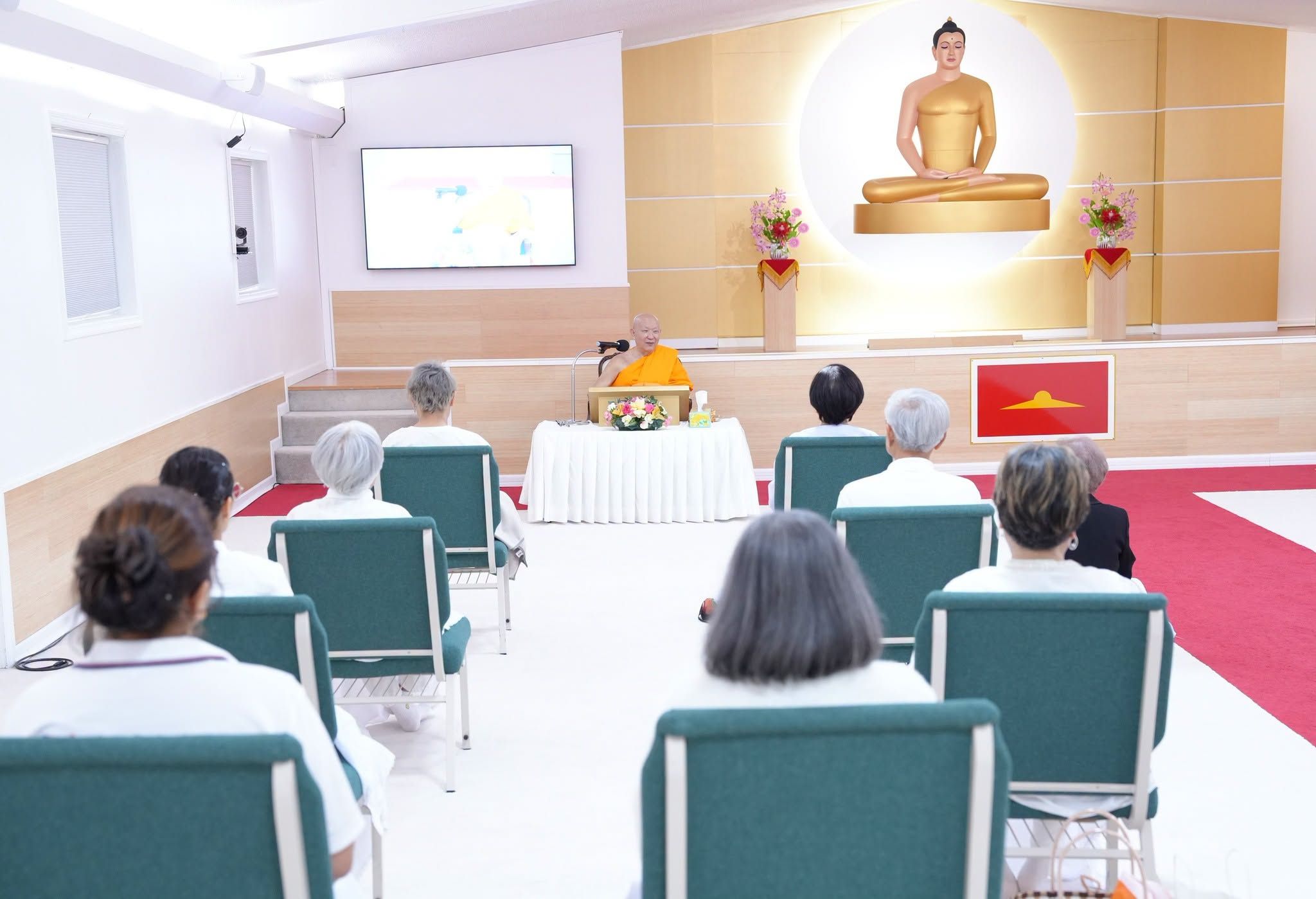 วัดพระธรรมกายจอร์เจีย จัดงานบุญวันอาทิตย์
