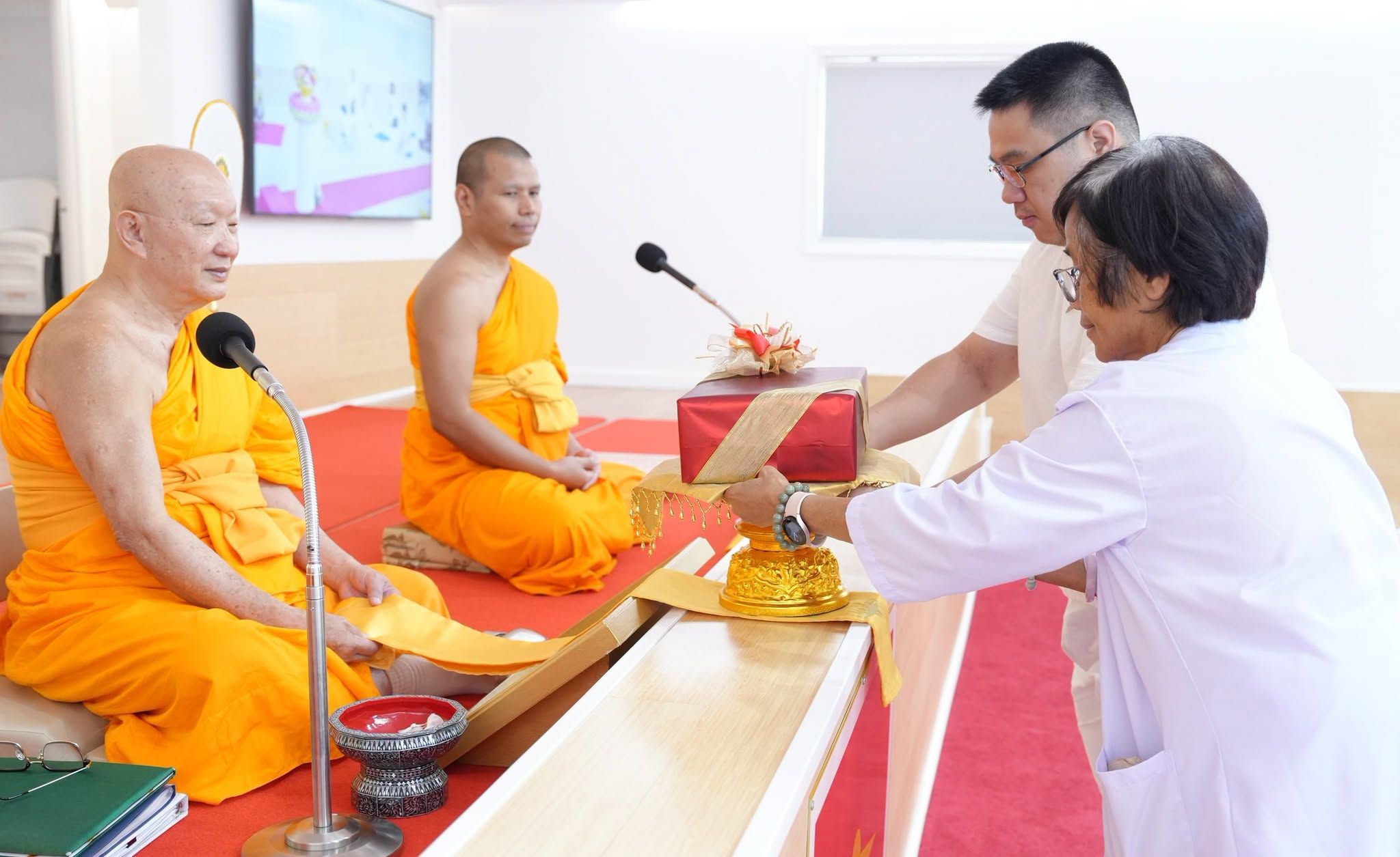 วัดพระธรรมกายจอร์เจีย จัดงานบุญวันอาทิตย์