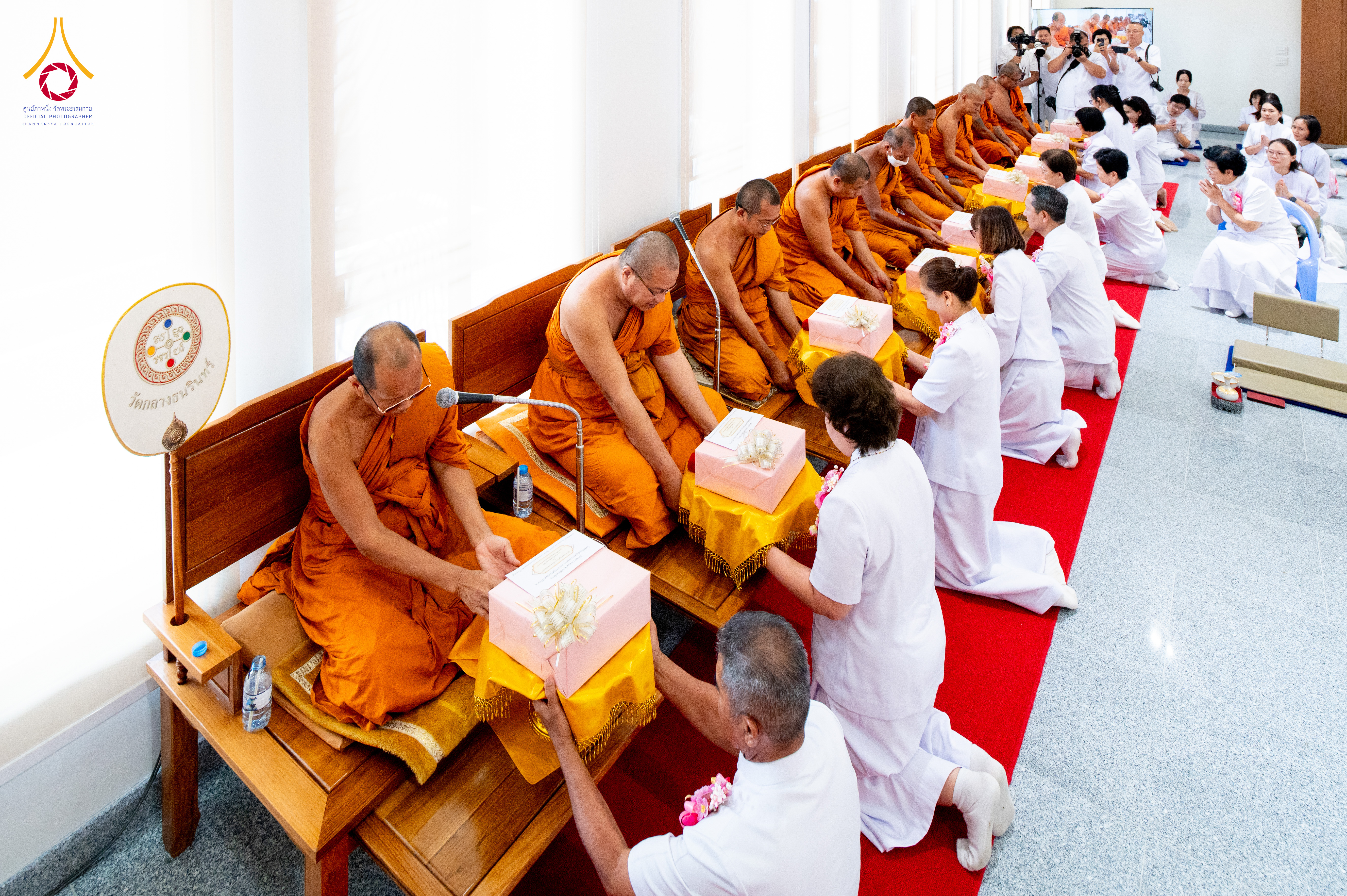 พิธีอัญเชิญพระประธาน และพิธีบรรจุพระบรมสารีริกธาตุ เพื่อประดิษฐาน ณ อาคารสมปรารถนา วัดกลางธนรินทร์