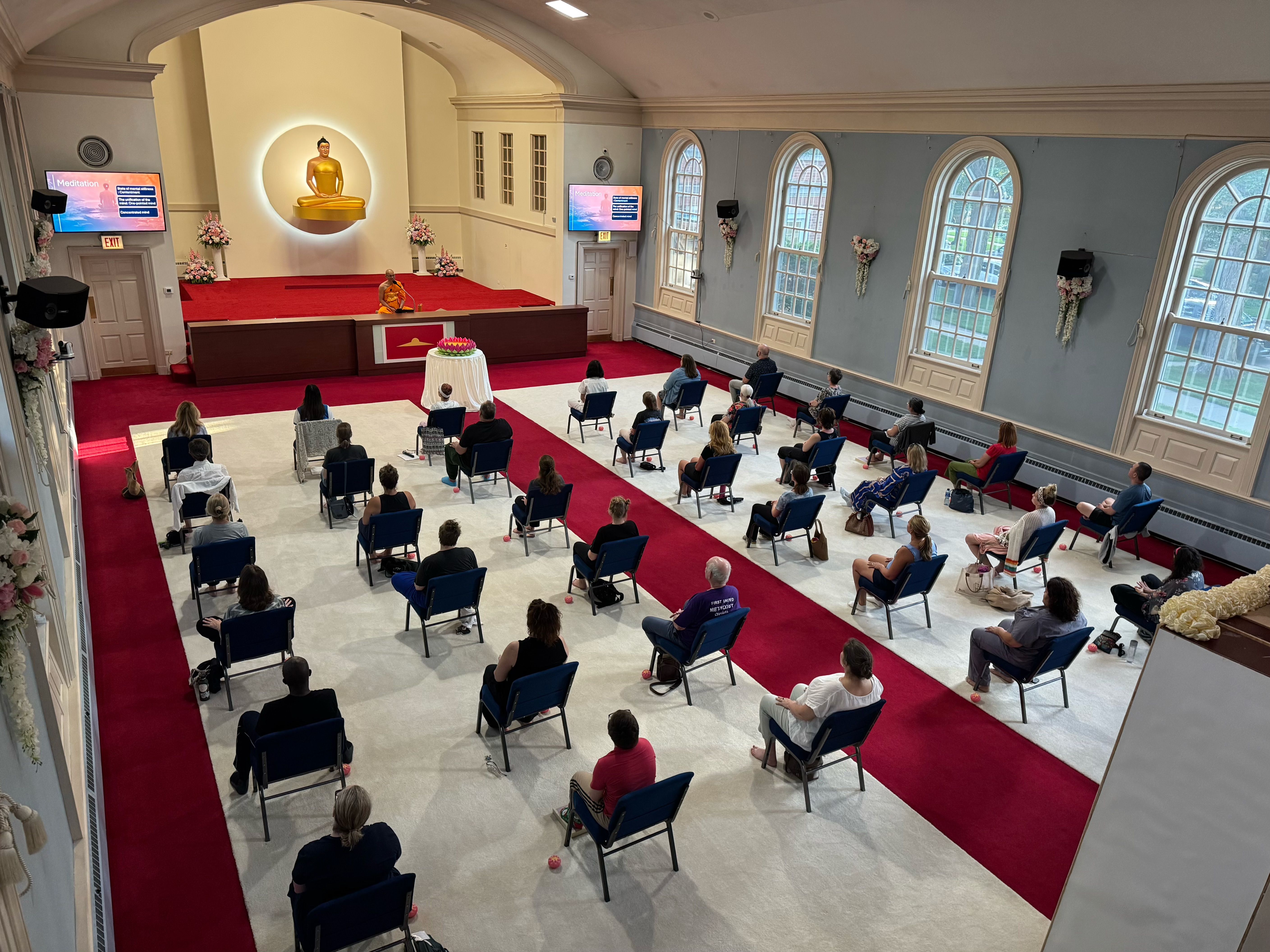 วัดพระธรรมกายชิคาโก จัดกิจกรรม Moonlight Meditation