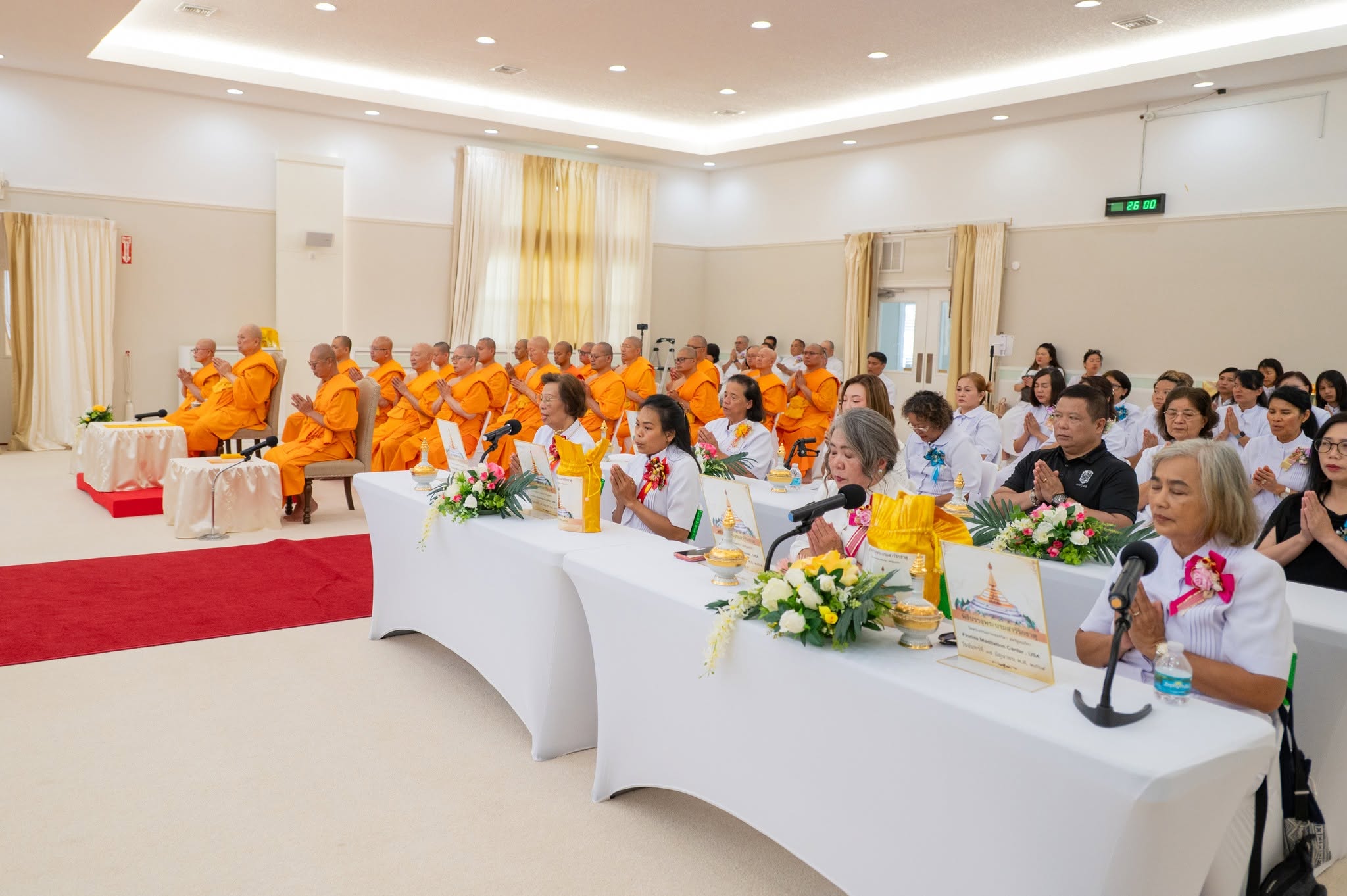 วัดพระธรรมกายฟลอริดา จัดพิธีบรรจุพระบรมสารีริกธาตุ