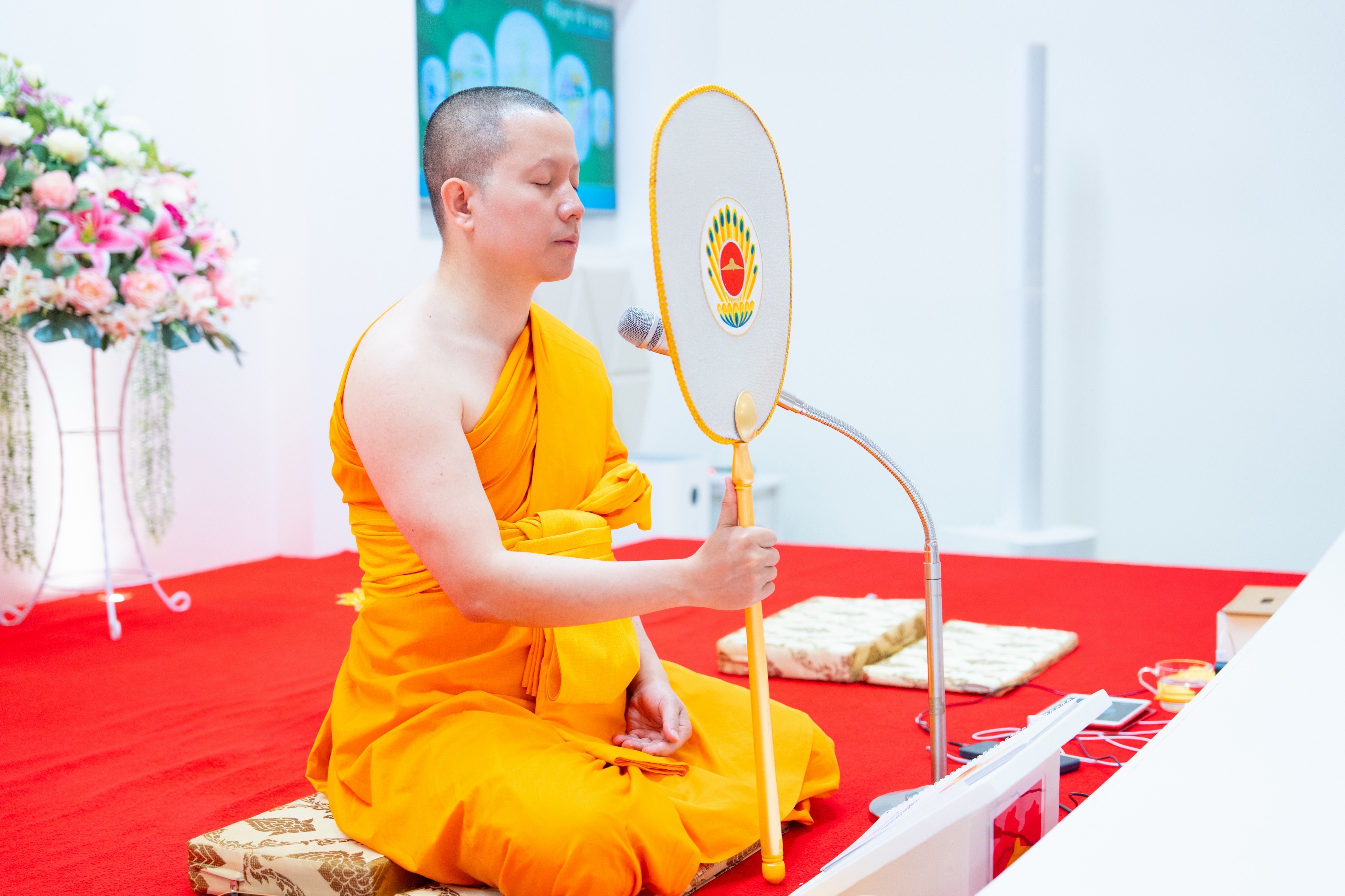 วัดพระธรรมกายสตอกโฮล์ม จัดงานบุญบูชาข้าวพระ