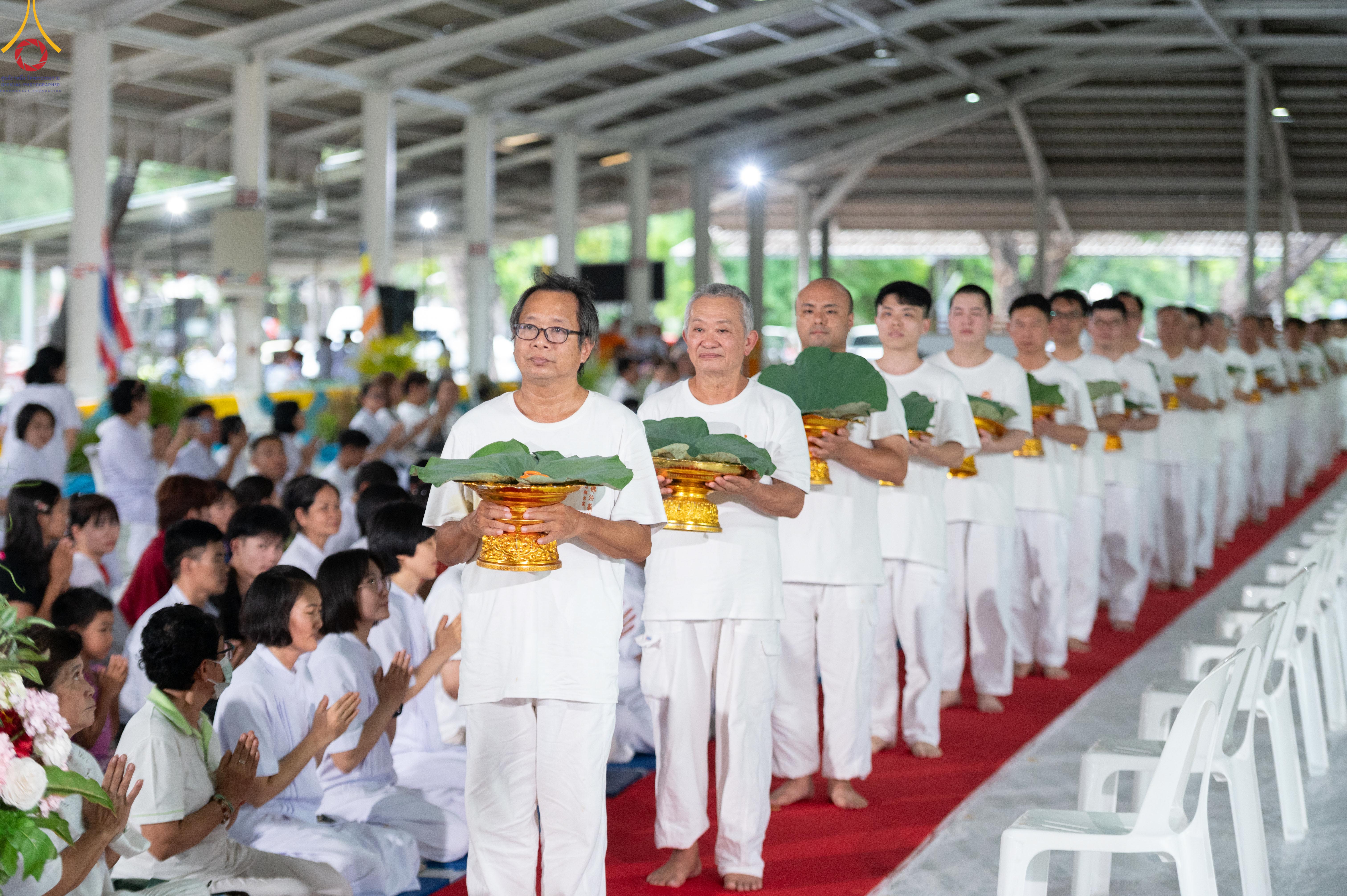 วัดพระธรรมกาย จัดพิธีตัดปอยผมและปลงผมธรรมทายาท IDOP รุ่นที่ 21