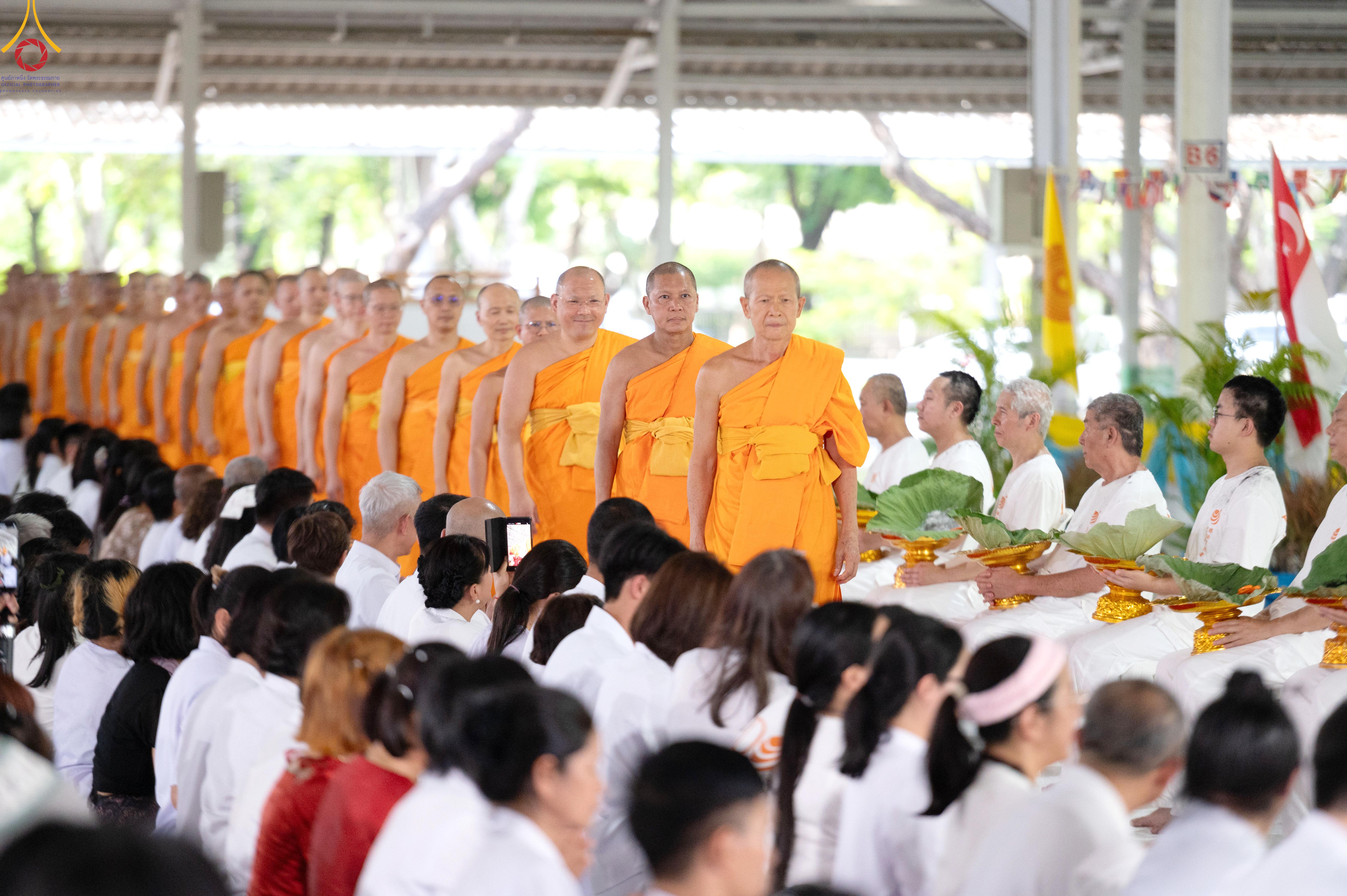 วัดพระธรรมกาย จัดพิธีตัดปอยผมและปลงผมธรรมทายาท IDOP รุ่นที่ 21