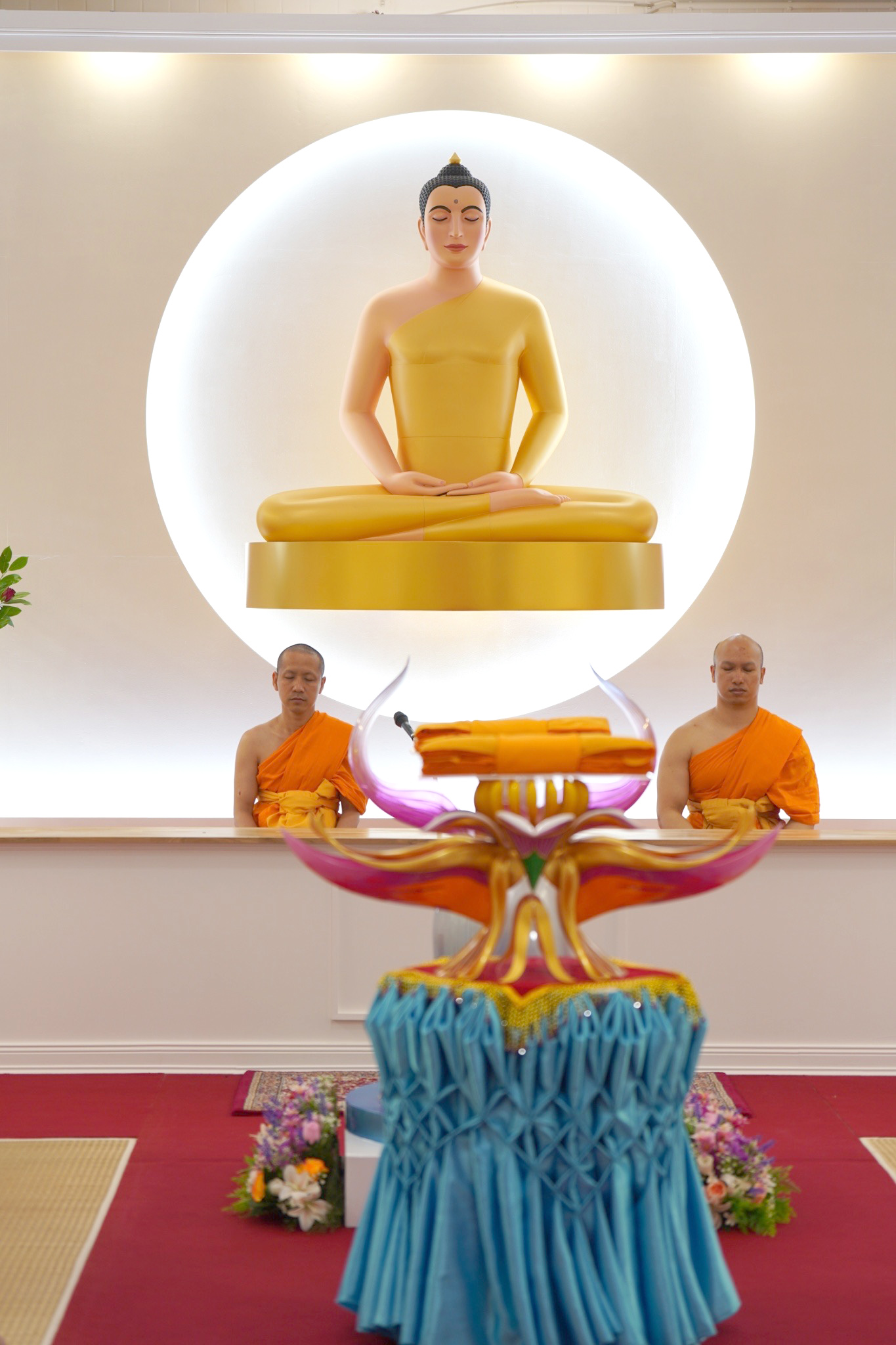 วัดพุทธนอร์ดไรน์เวสท์ฟาเลน จัดงานบุญบูชาข้าวพระ